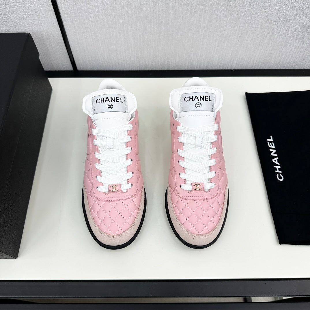 CHANEL SPORTS SHOES IN LIGHT PINK CALFSKIN