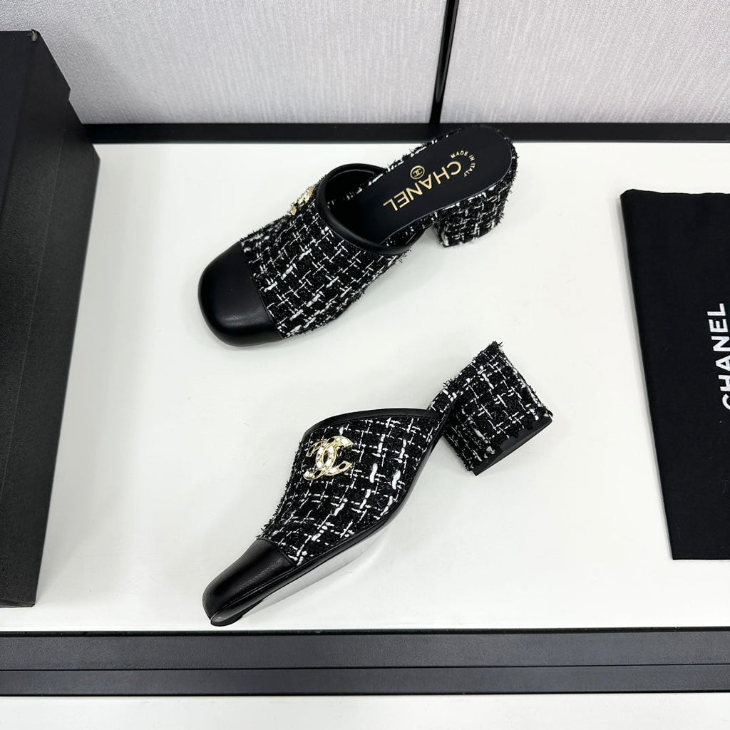 CHANEL HIGH MULE IN BLACK MIX WHITE WOOL TWEED AND CALFSKIN