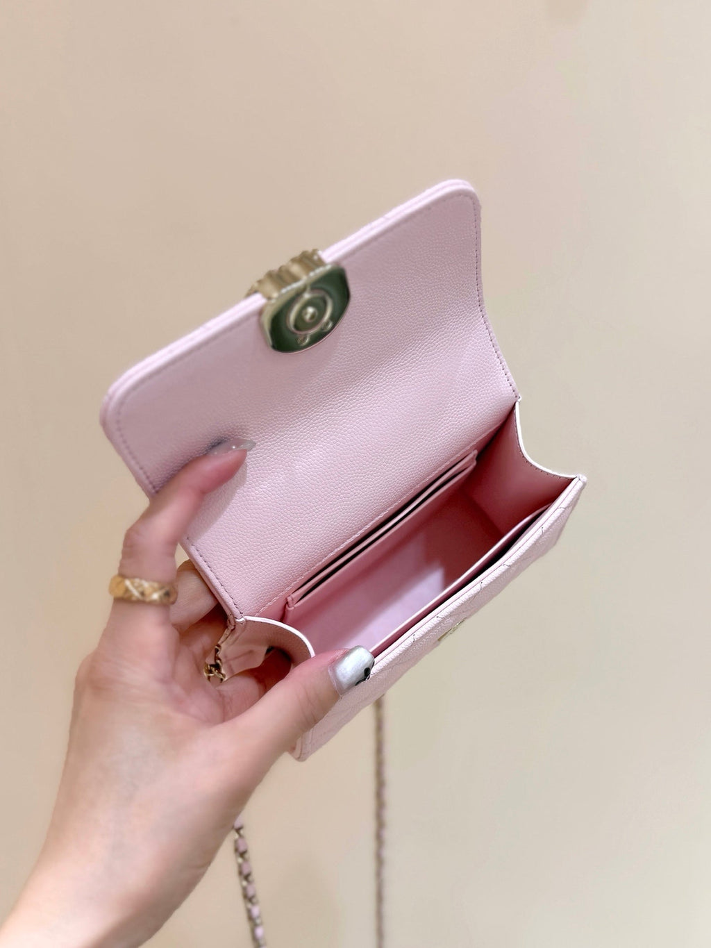 CHANEL QUILTED FLAP BAG WITH HANDLE 18 IN BABY PINK LAMBSKIN GOLD HARDWARE