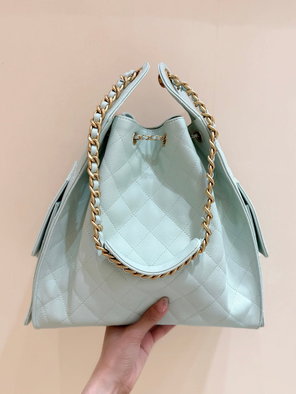 CHANEL 25S HANDBAG IN PALE CYAN 40 GRAINED CALFSKIN GOLD HARDWARE