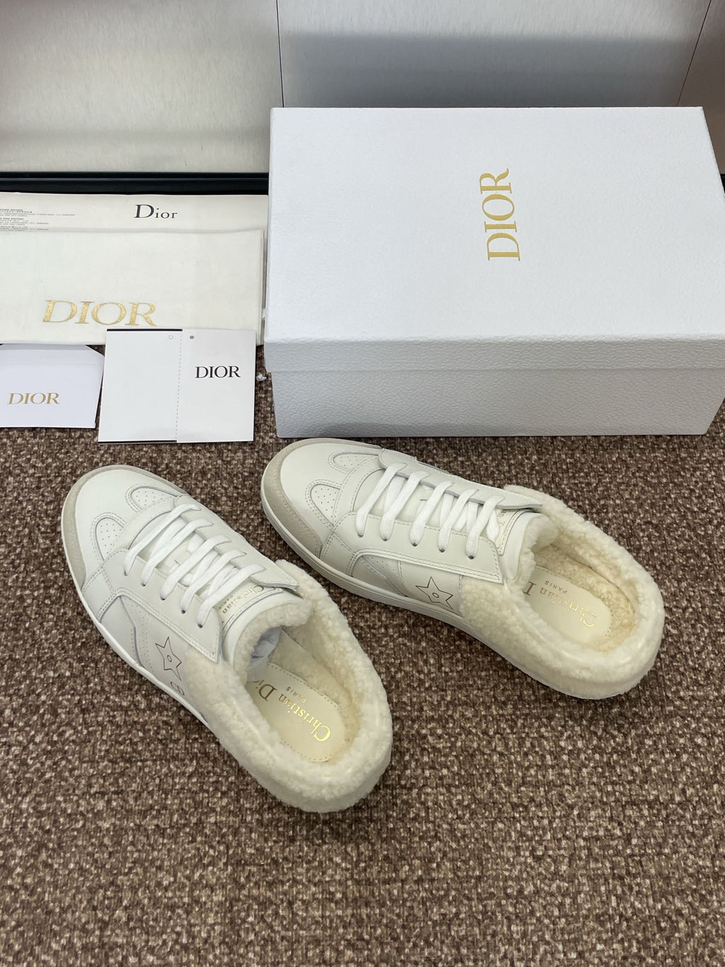 DIOR STAR SNEAKER IN WHITE CALFSKIN AND SHEARLING