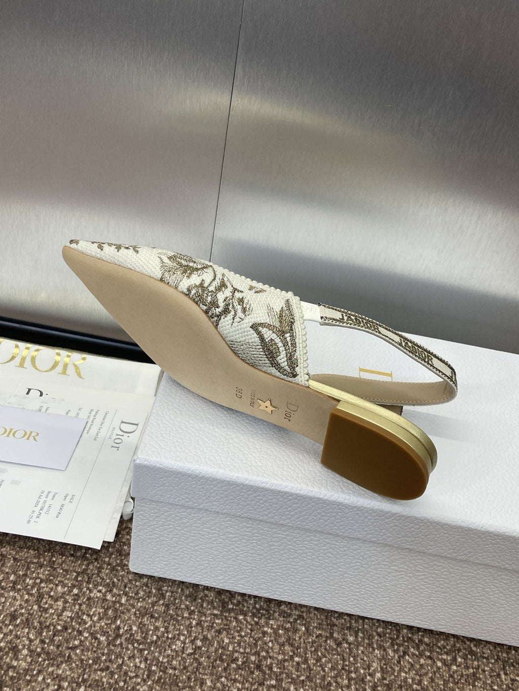 DIOR J'A SLINGBACK PUMP WHITE AND GOLD-TONE MILLEFIORI JACQUARD