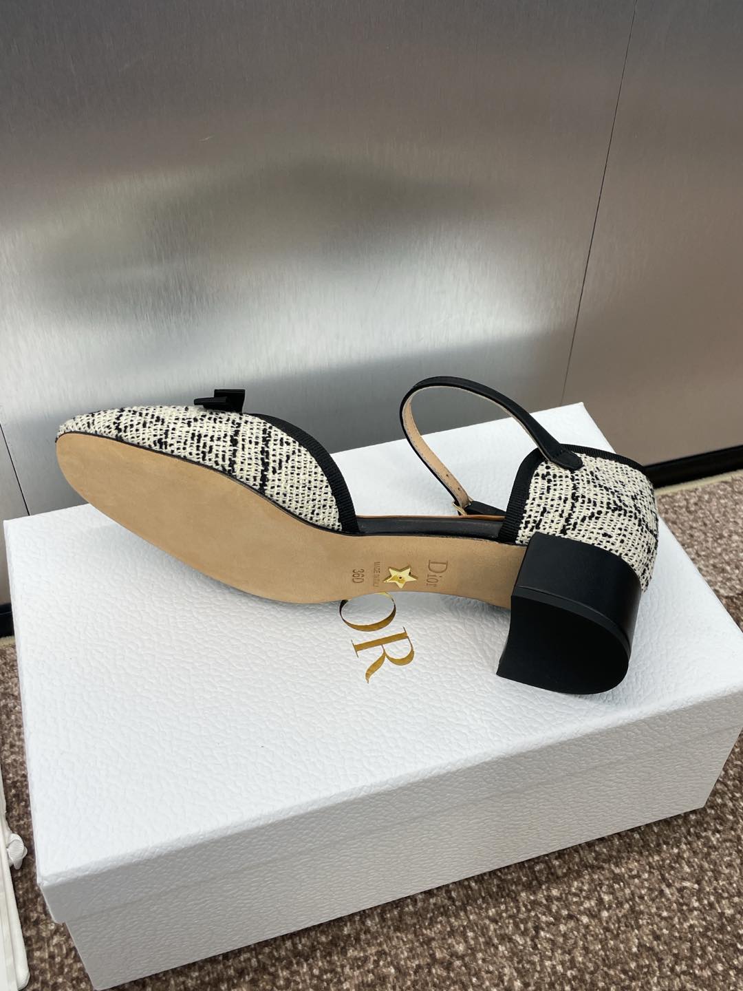 DIOR BALLET SLINGBACK PUMP IN WHITE MIX BLACK EMBROIDERED CANNAGE TWEED 35 MM