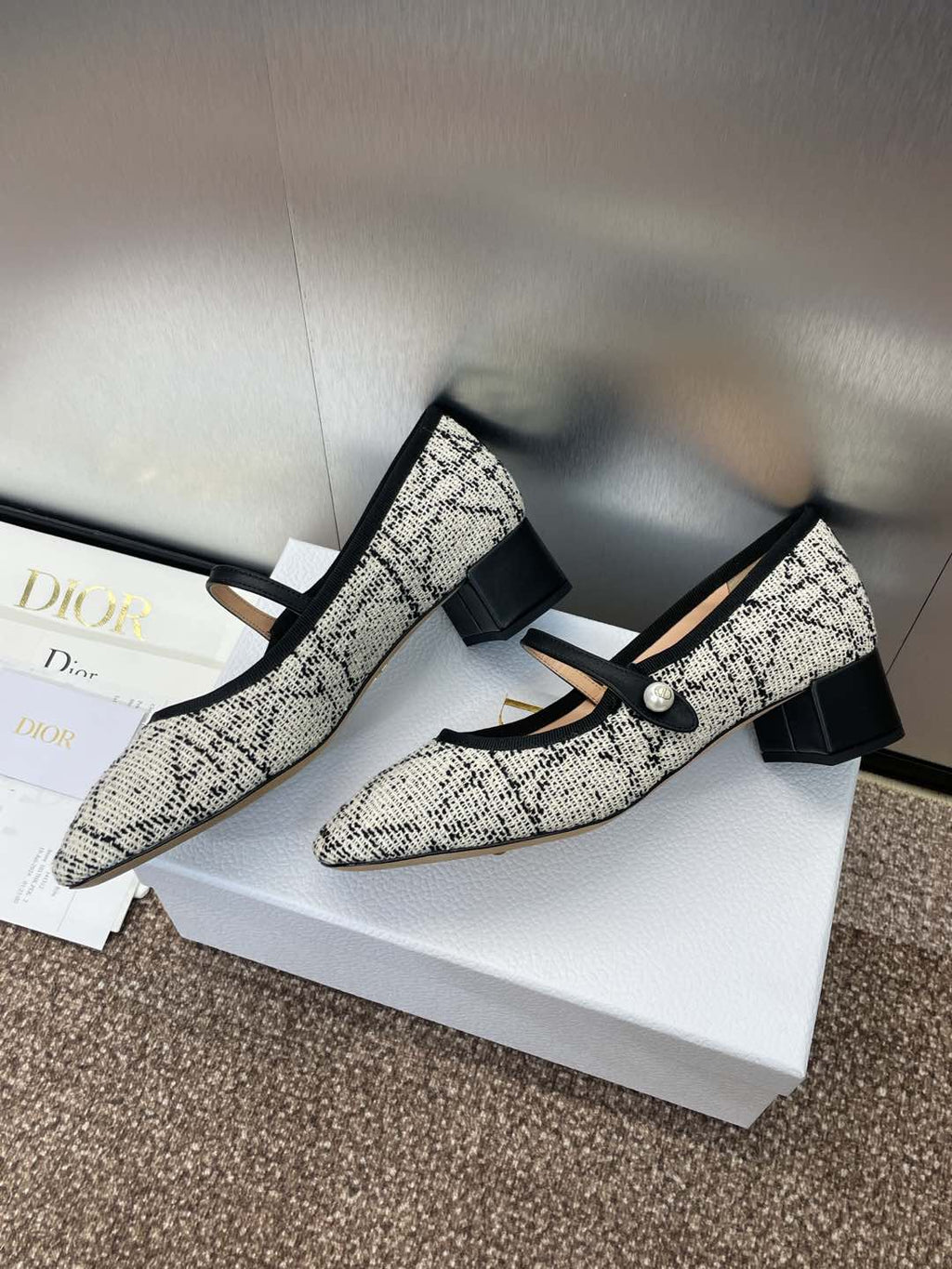 DIOR D-RAMOUR BALLET FLATS IN WHITE MIX BLACK EMBROIDERED CANNAGE TWEED 35 MM