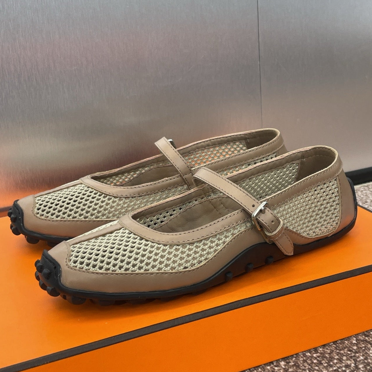 HERMES KICHU BALLET FLAT IN MOCHA BROWN CROCHET KNIT AND CALFSKIN