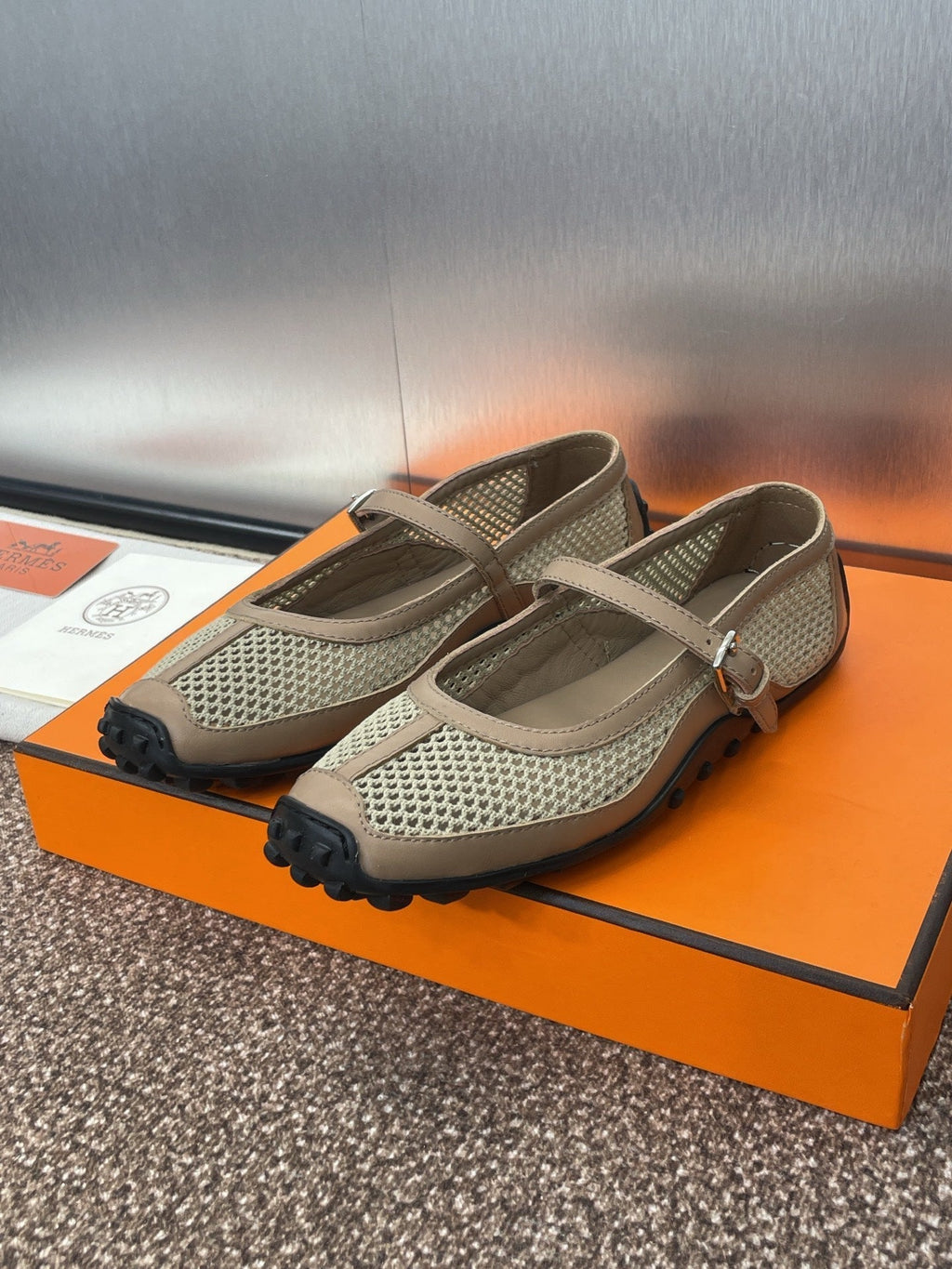 HERMES KICHU BALLET FLAT IN MOCHA BROWN CROCHET KNIT AND CALFSKIN