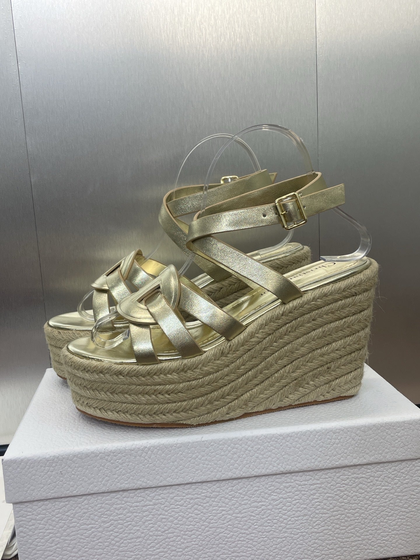DIOR D-CLUB 25S HIGH HEEL WEDGE 100MM IN GOLD GLOSSY CALFSKIN RAFFIA SOLE