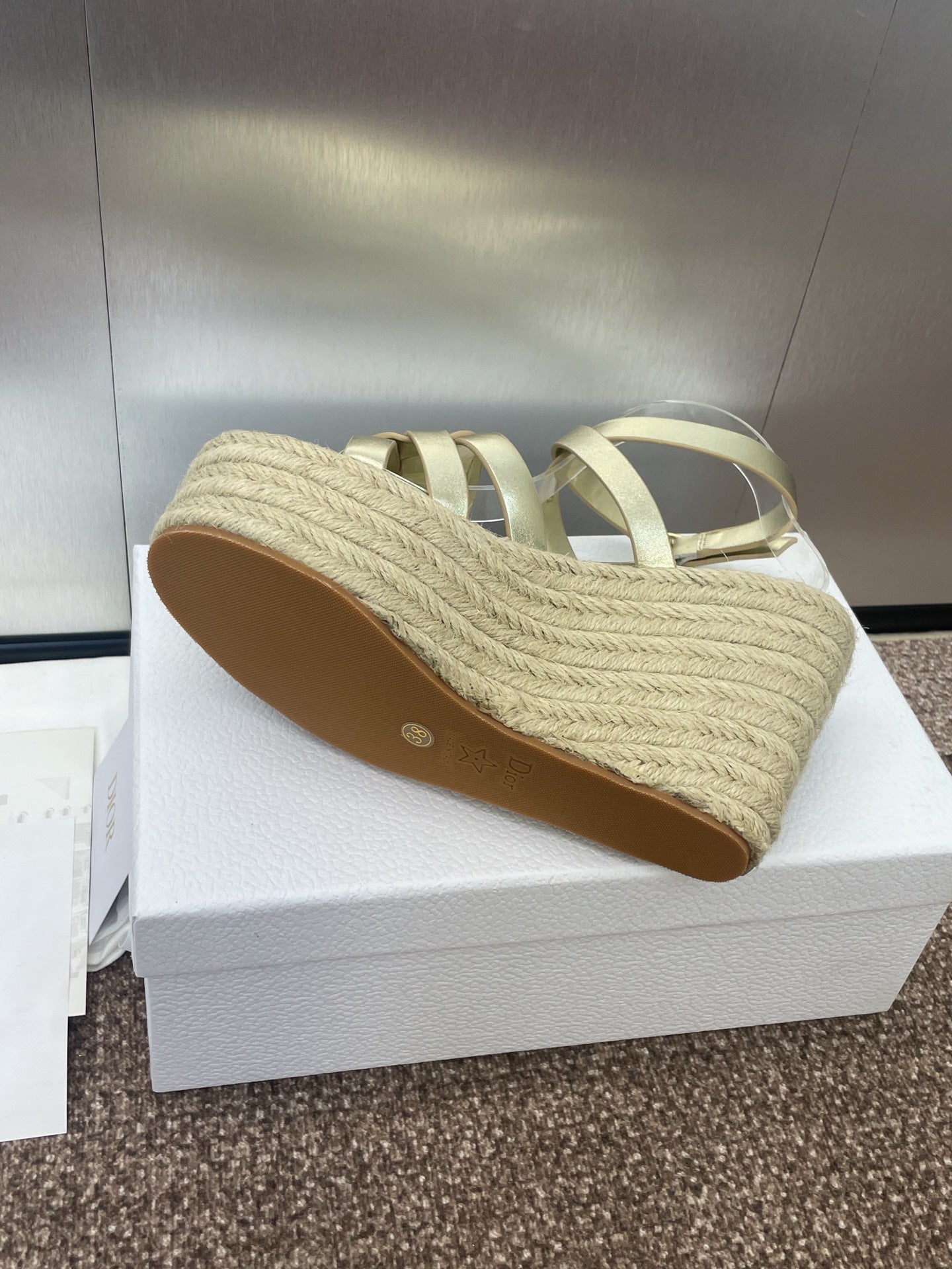 DIOR D-CLUB 25S HIGH HEEL WEDGE 100MM IN GOLD GLOSSY CALFSKIN RAFFIA SOLE