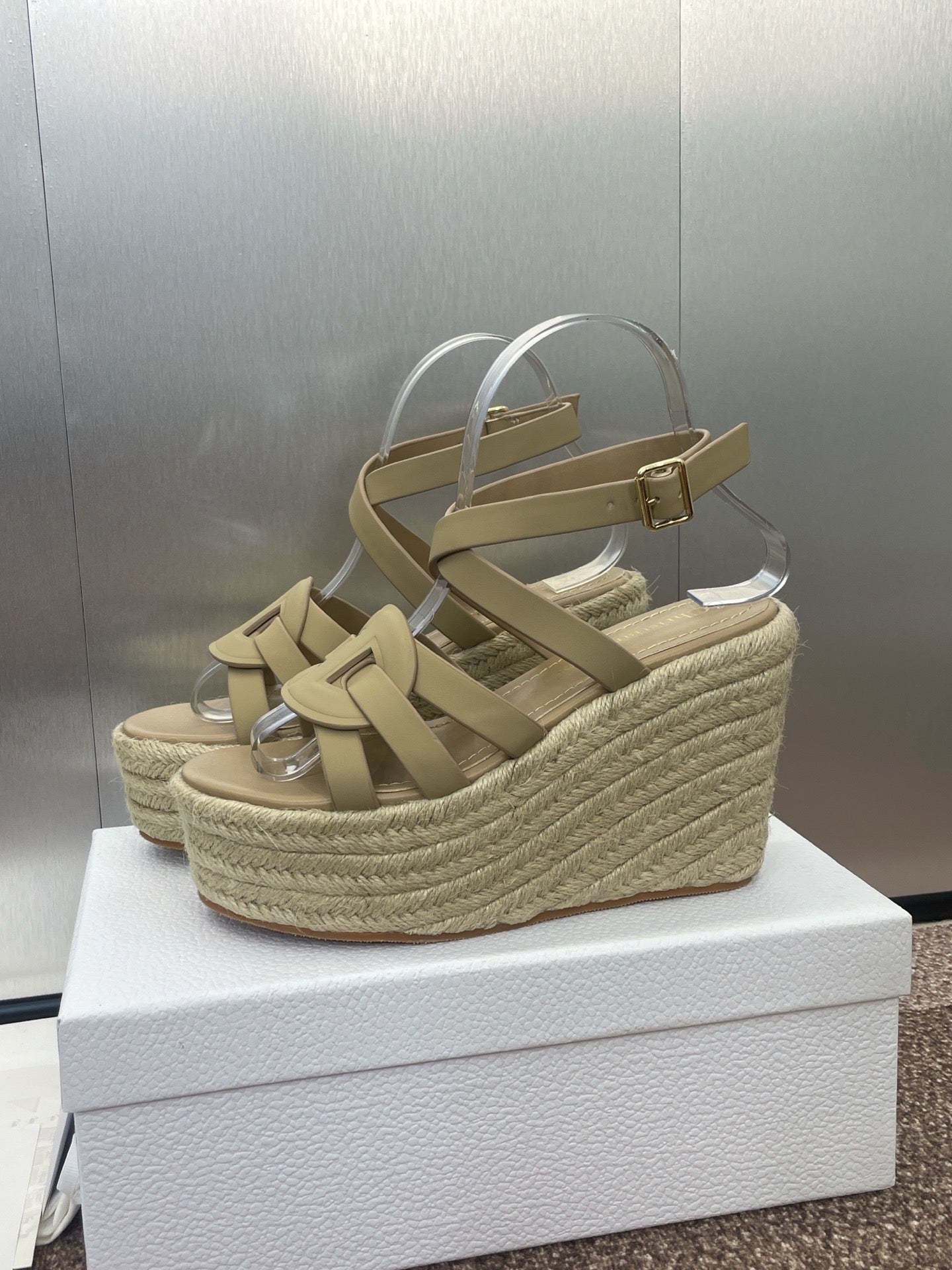 DIOR D-CLUB 25S HIGH HEEL WEDGE 100MM IN GOLDEN BEIGE CALFSKIN RAFFIA SOLE