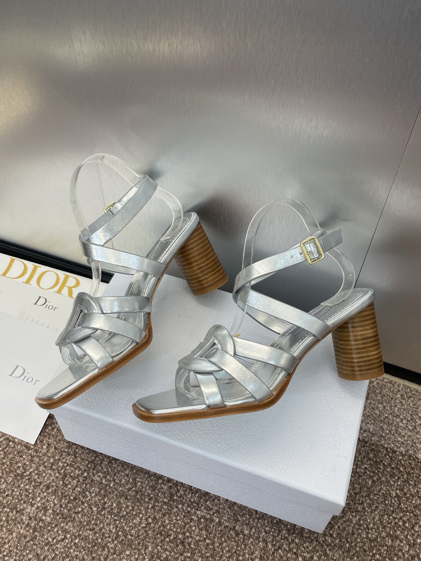 DIOR D-CLUB HIGH HEEL SLIDE 25S 80MM IN SILVER GLOSSY CALFSKIN