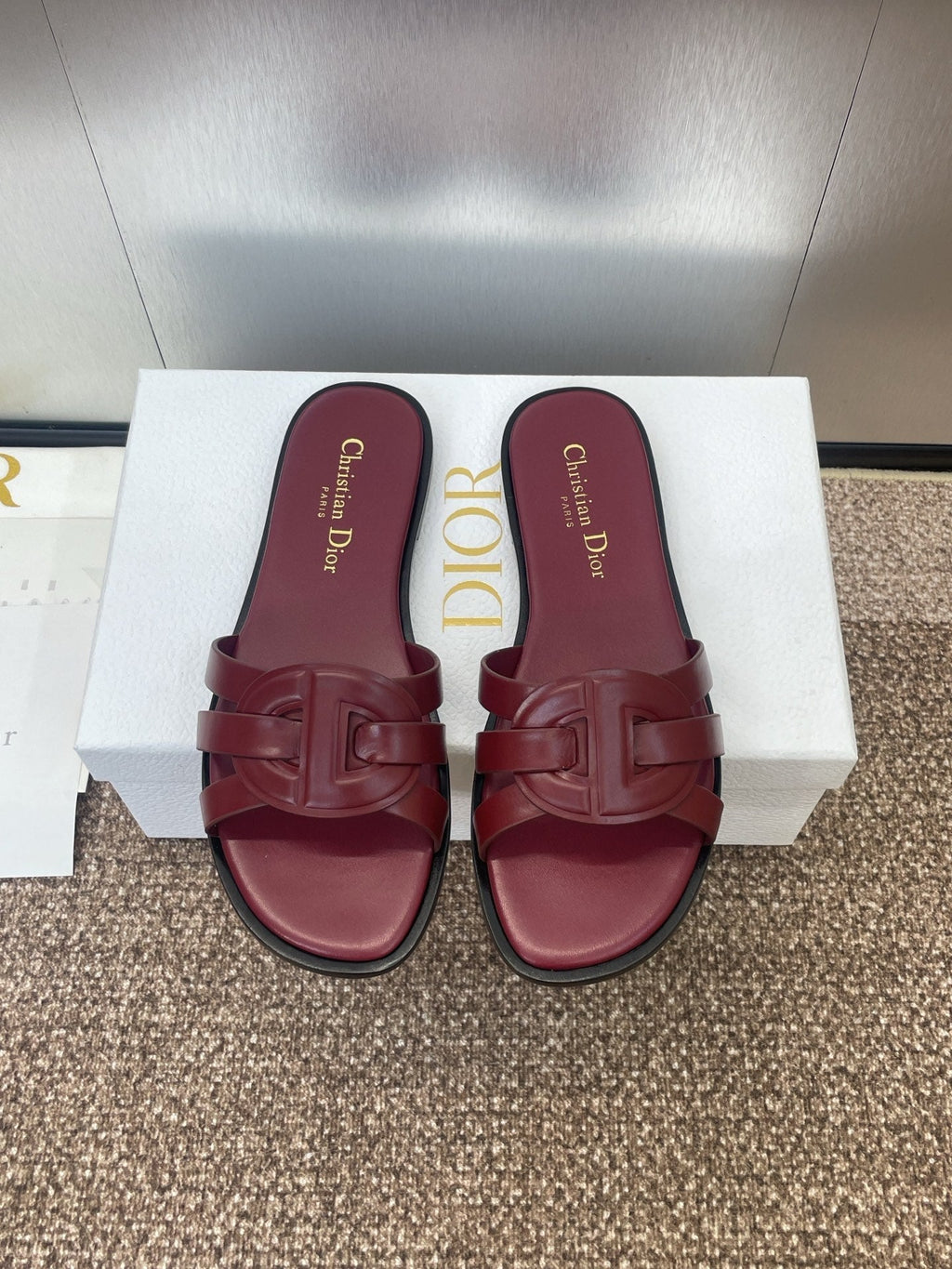 DIOR D-CLUB SLIDE SANDAL 25S IN BURGUNDY RED CALFSKIN