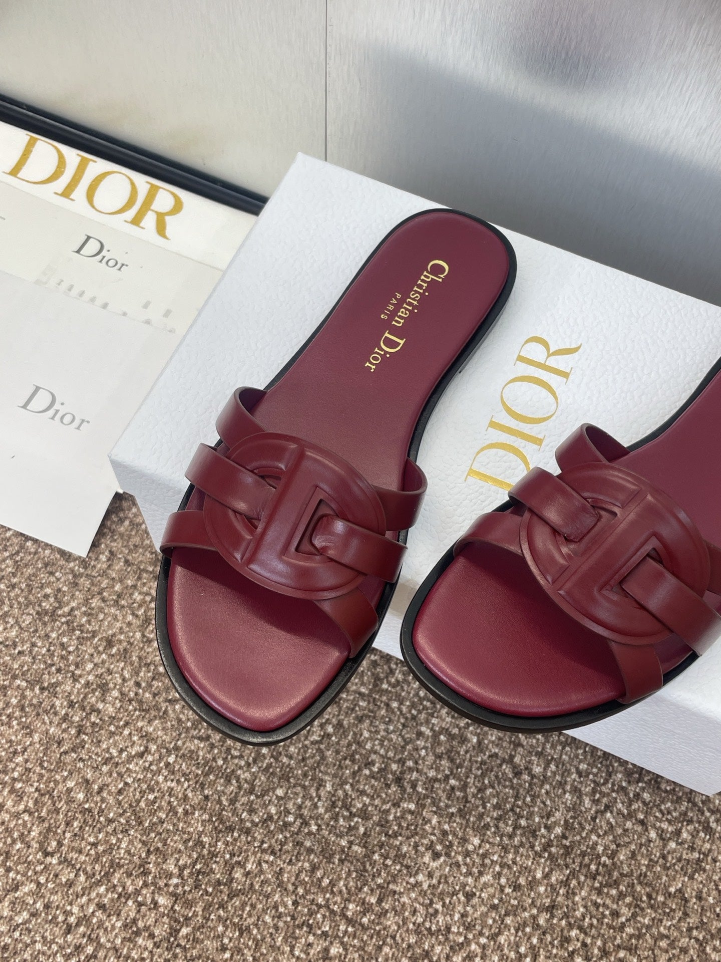 DIOR D-CLUB SLIDE SANDAL 25S IN BURGUNDY RED CALFSKIN