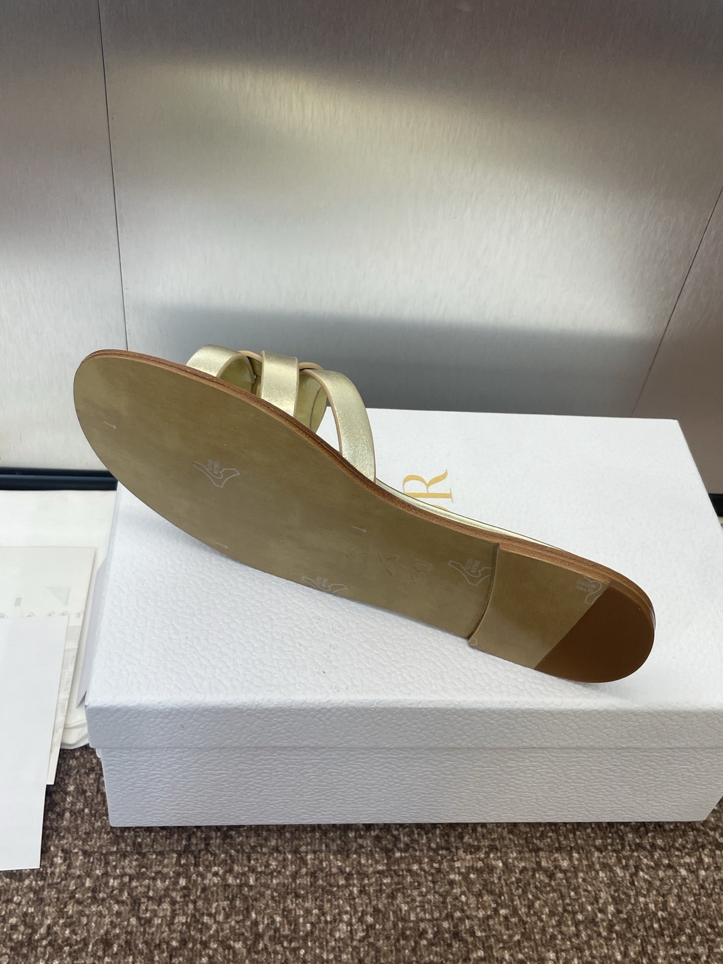 DIOR D-CLUB SLIDE SANDAL 25S IN GOLD GLOSSY CALFSKIN