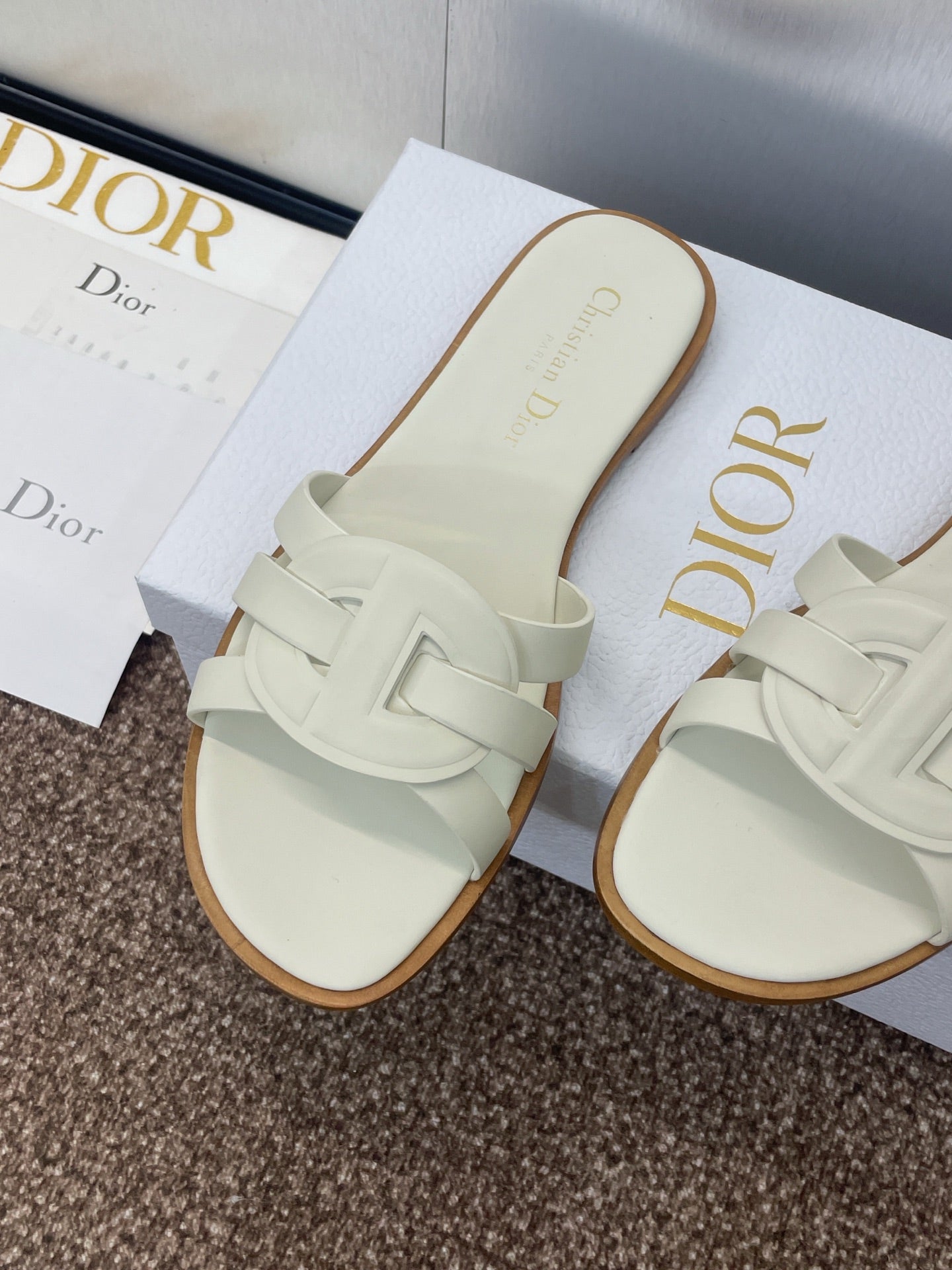 DIOR D-CLUB SLIDE SANDAL 25S IN WHITE CALFSKIN
