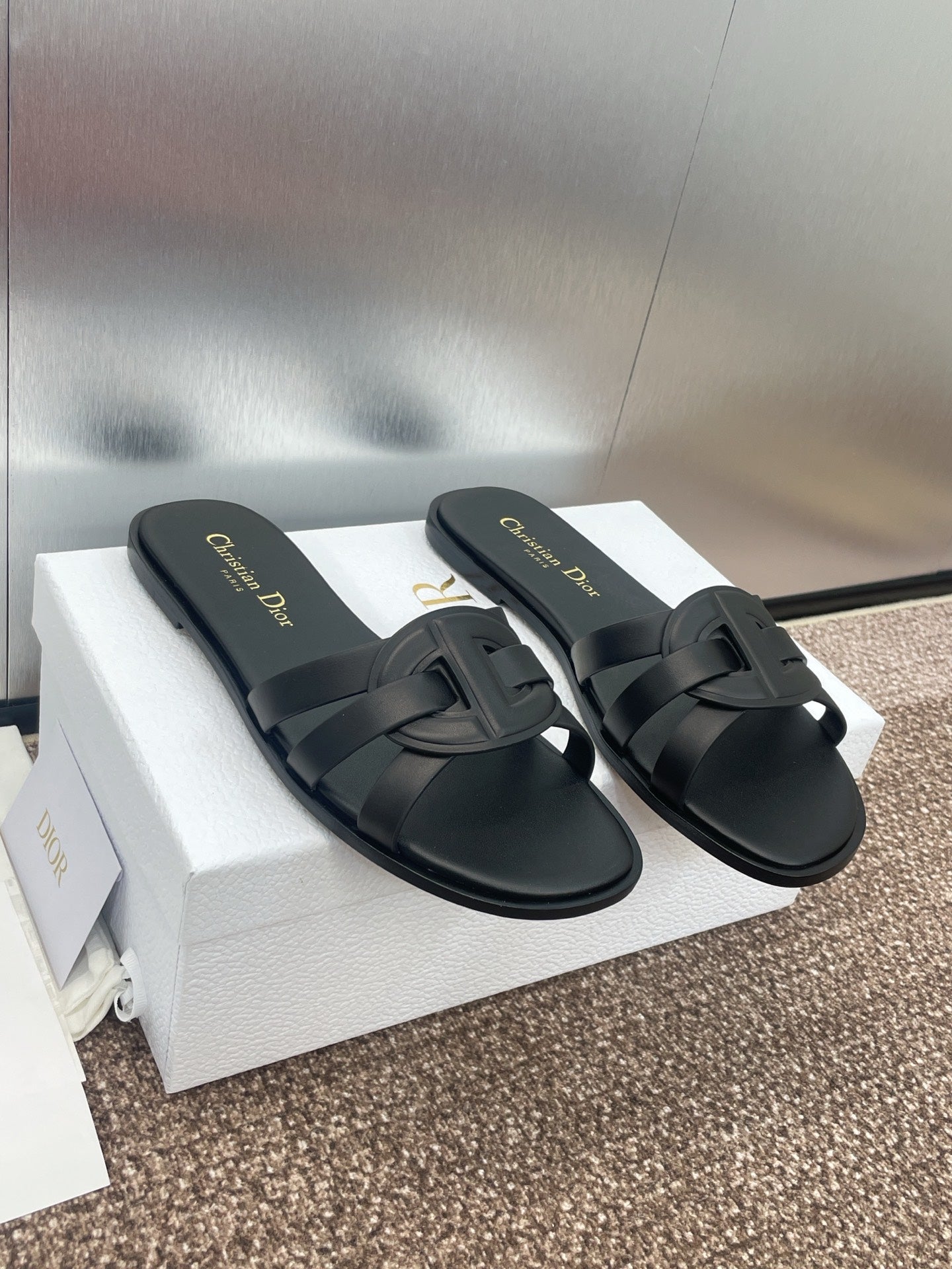 DIOR D-CLUB SLIDE SANDAL 25S IN BLACK CALFSKIN