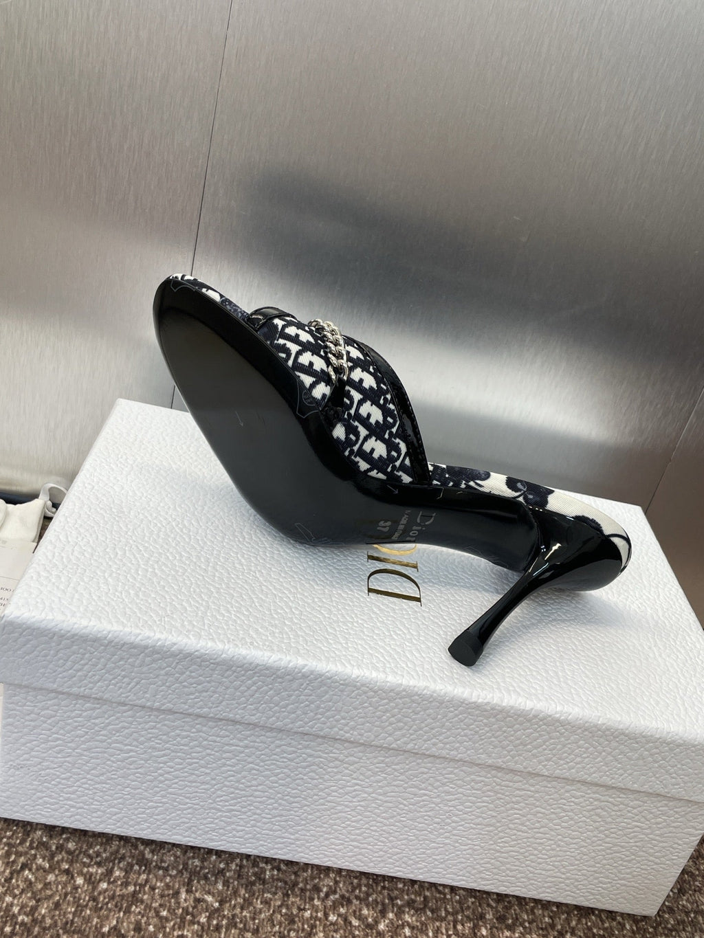DIOR 25S HIGH HEELS PUNK 85MM IN BLACK WHITE CALFSKIN AND CANVAS