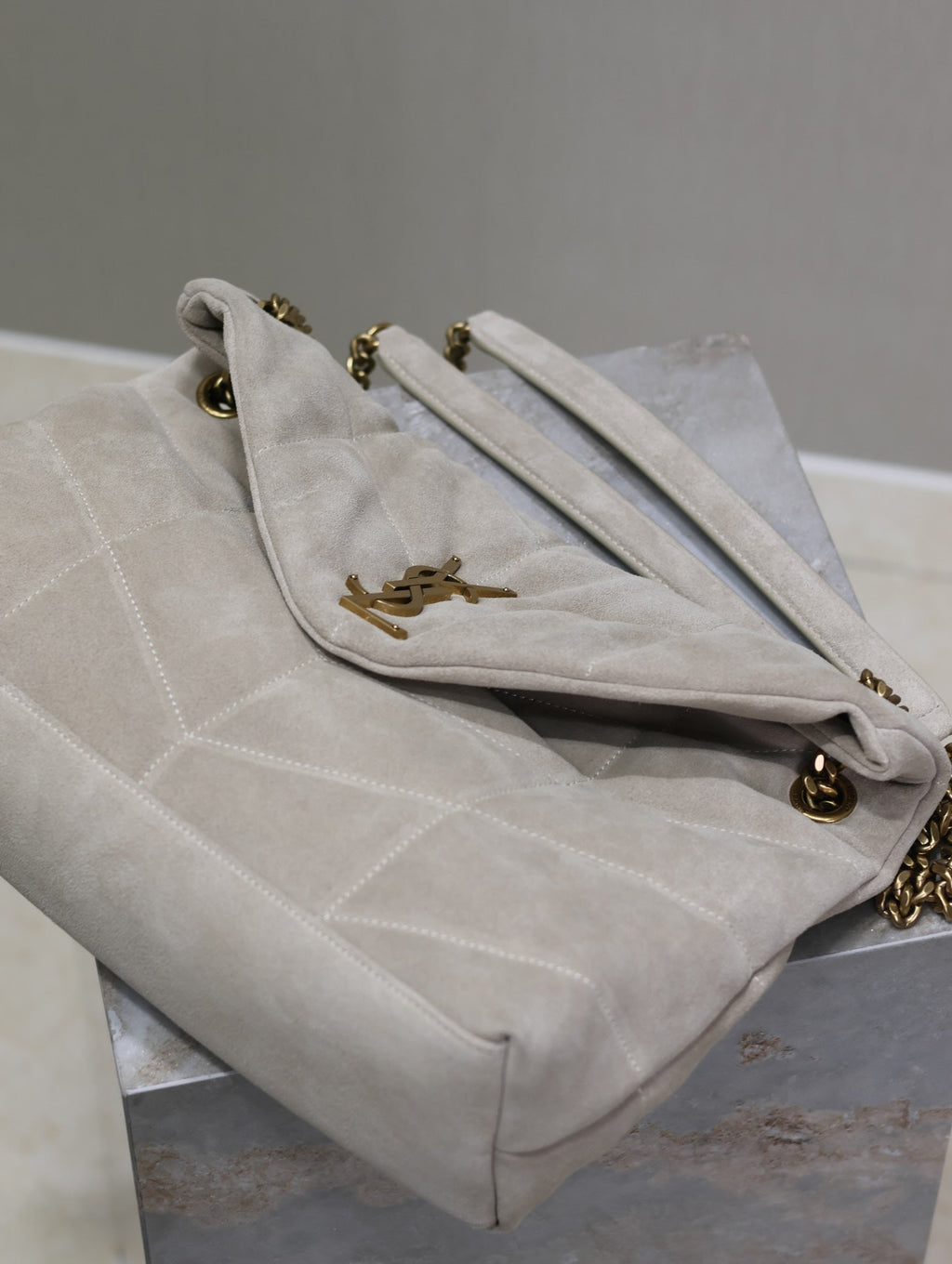 YSL 25S LOULOU PUFFER GM 35 IN SMOKEY TAUPE SUEDE GOLD HARDWRE