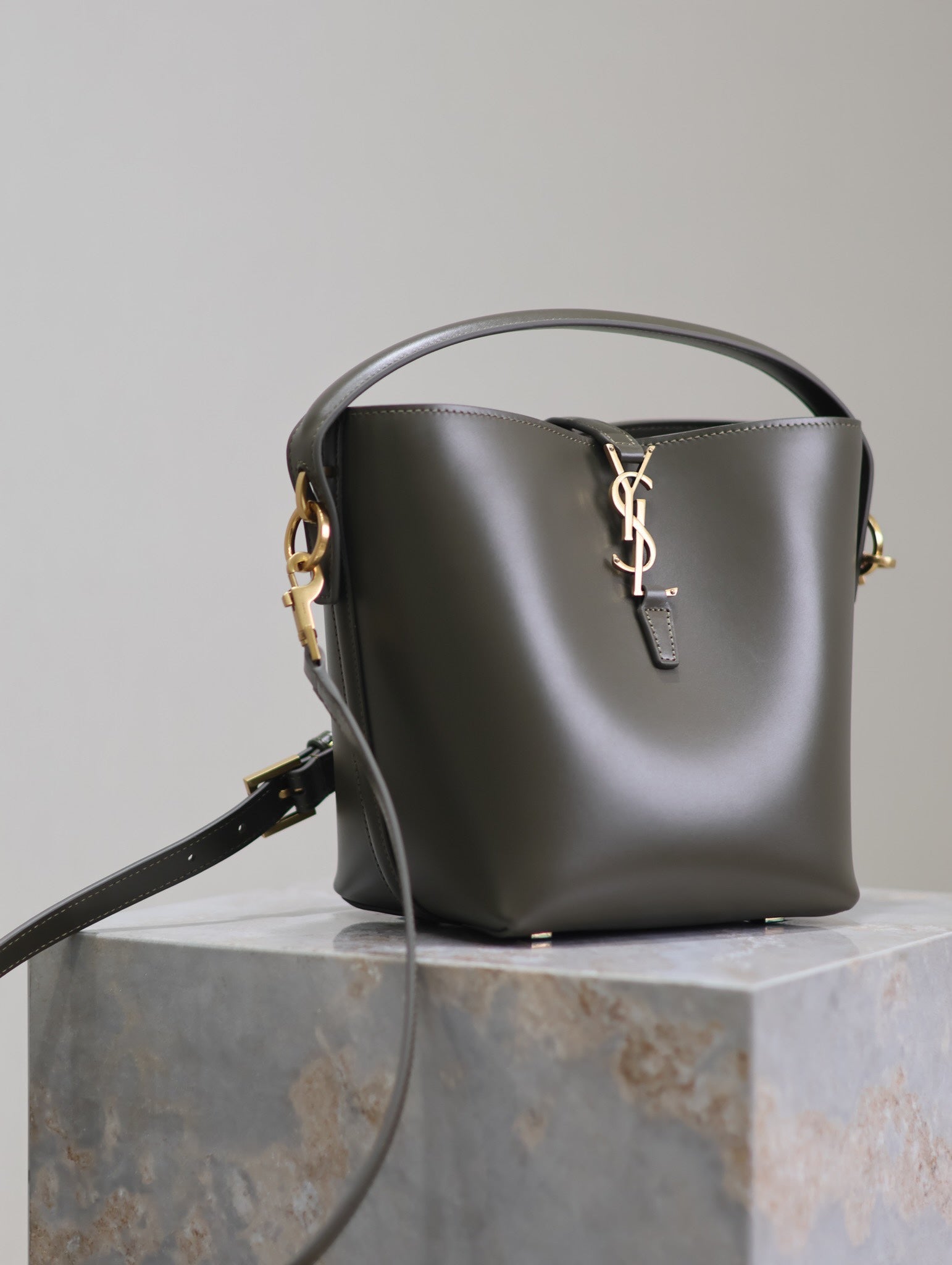 YSL 25S LE 37 MINI 20 IN DARK OLIVE CALFSKIN GOLD HARDWARE