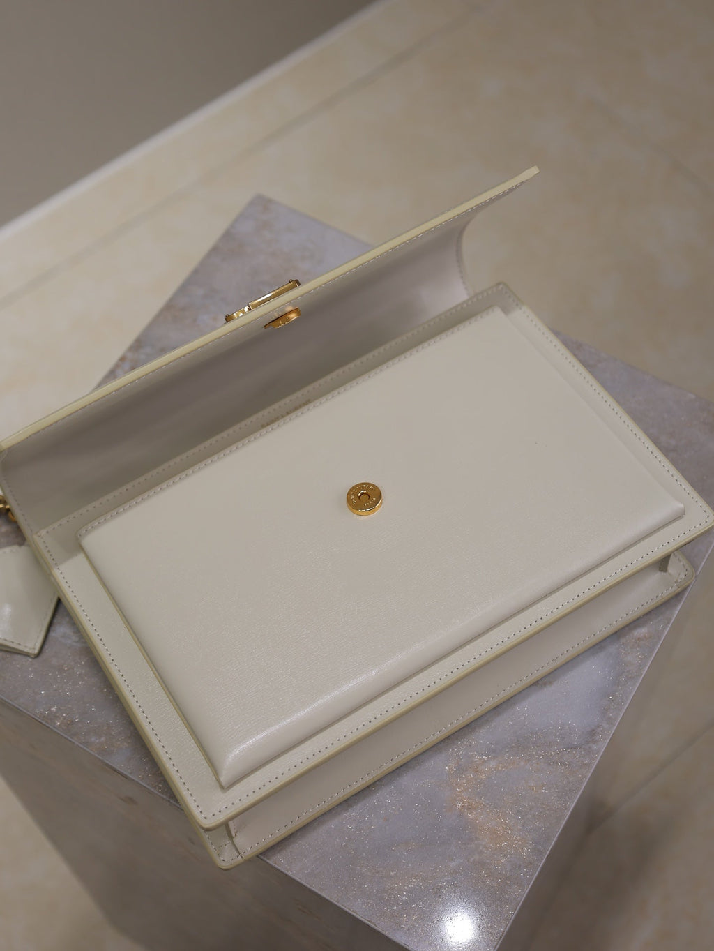 YSL 25S SUNSET MM 25 IN IVORY CALFSKIN GOLD HARDWRE