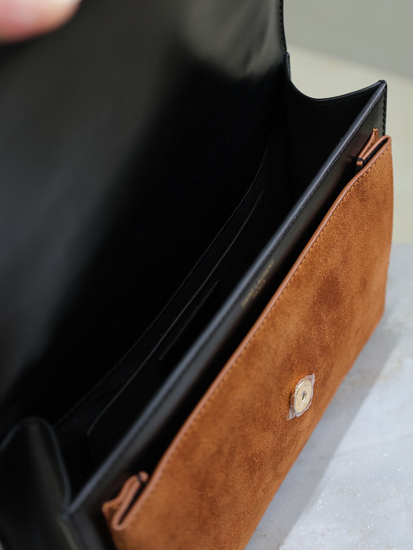 YSL 25S SUNSET MM 25 IN BLACK CALFSKIN AND CARAMEL SUEDE GOLD HARDWRE