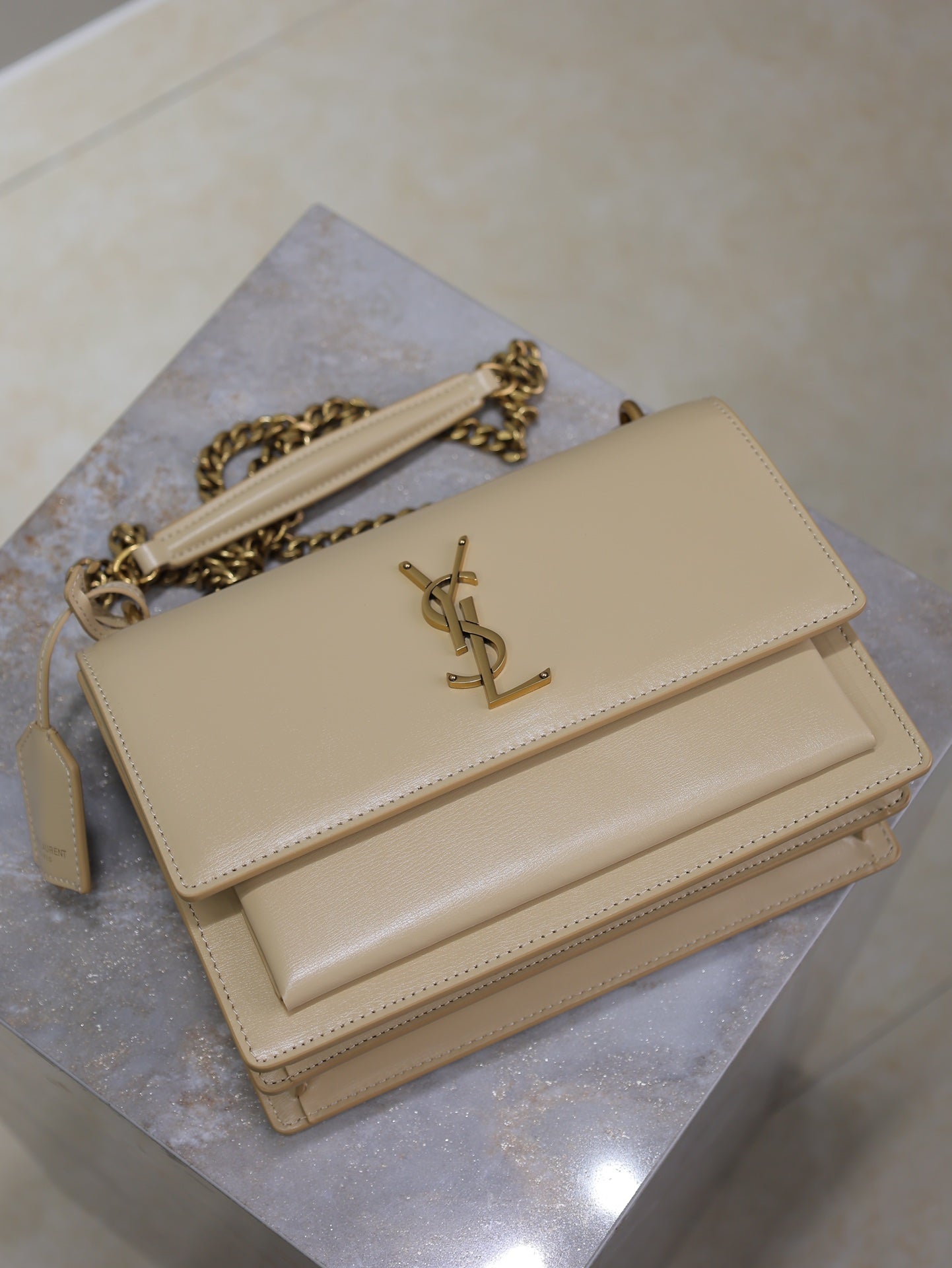 YSL 25S SUNSET BAG 22 IN NUDE CALFSKIN GOLD HARDWRE