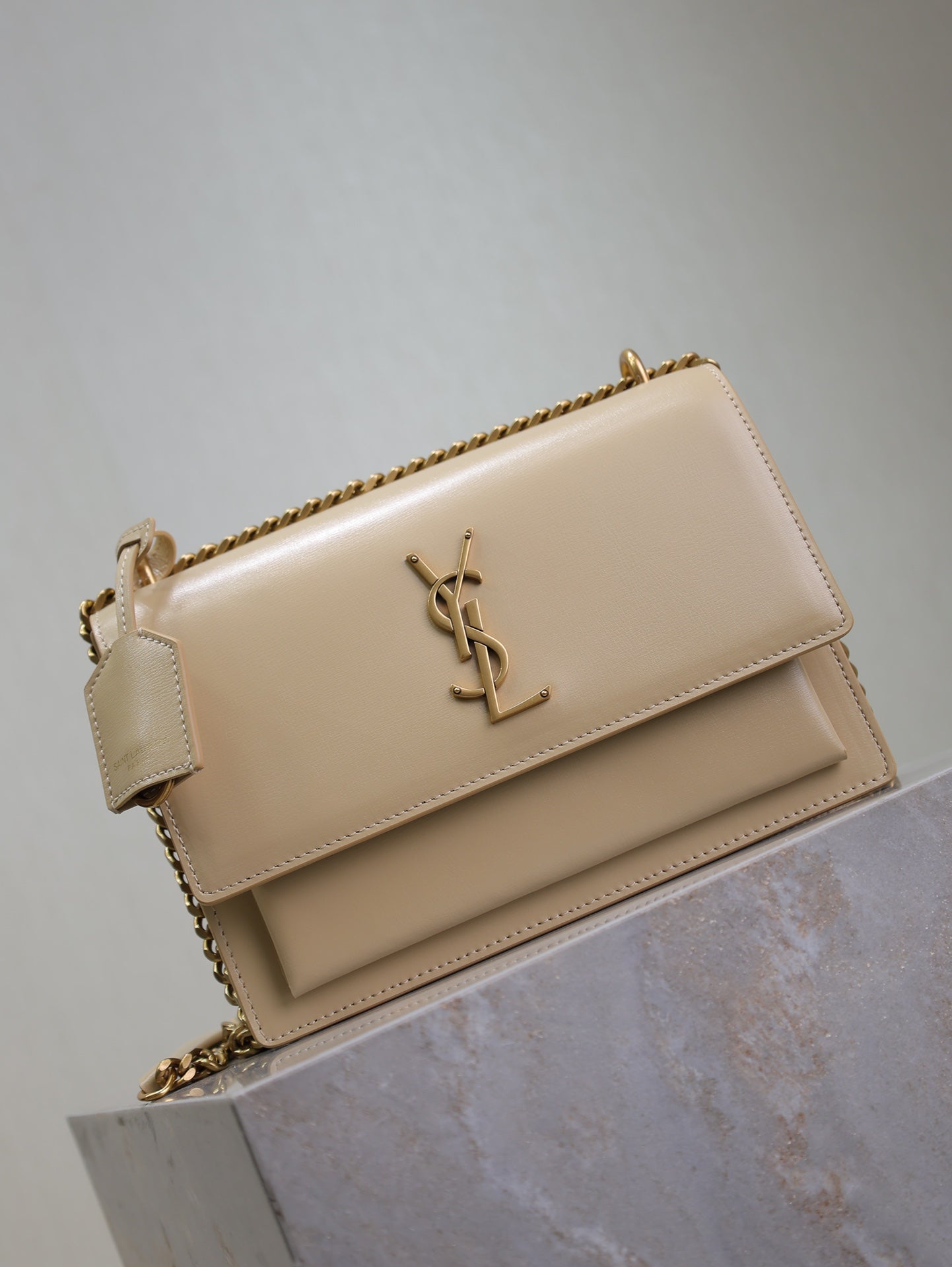 YSL 25S SUNSET BAG 22 IN NUDE CALFSKIN GOLD HARDWRE