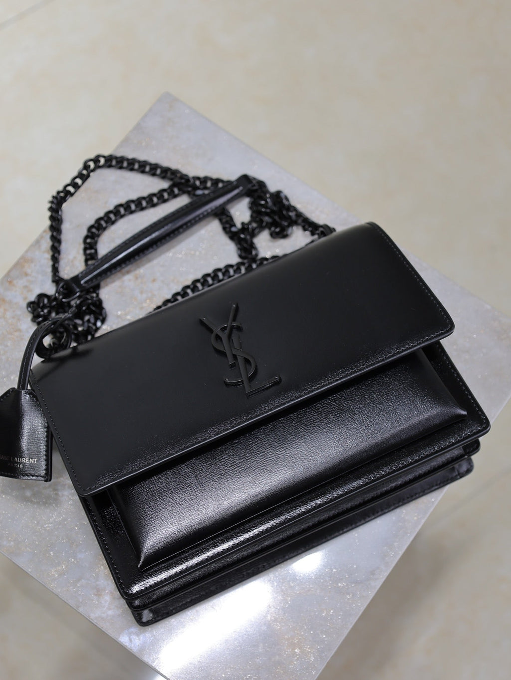 YSL 25S SUNSET BAG 22 IN BLACK CALFSKIN BLACK HARDWARE