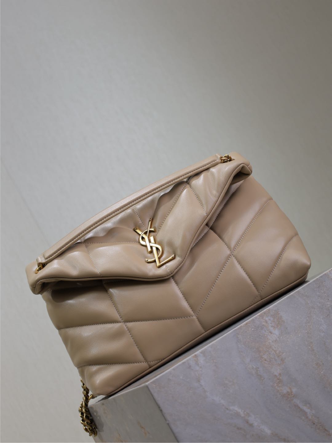 YSL 25S LOULOU PUFFER GM 35 IN BROWN CALFSKIN GOLD HARDWRE