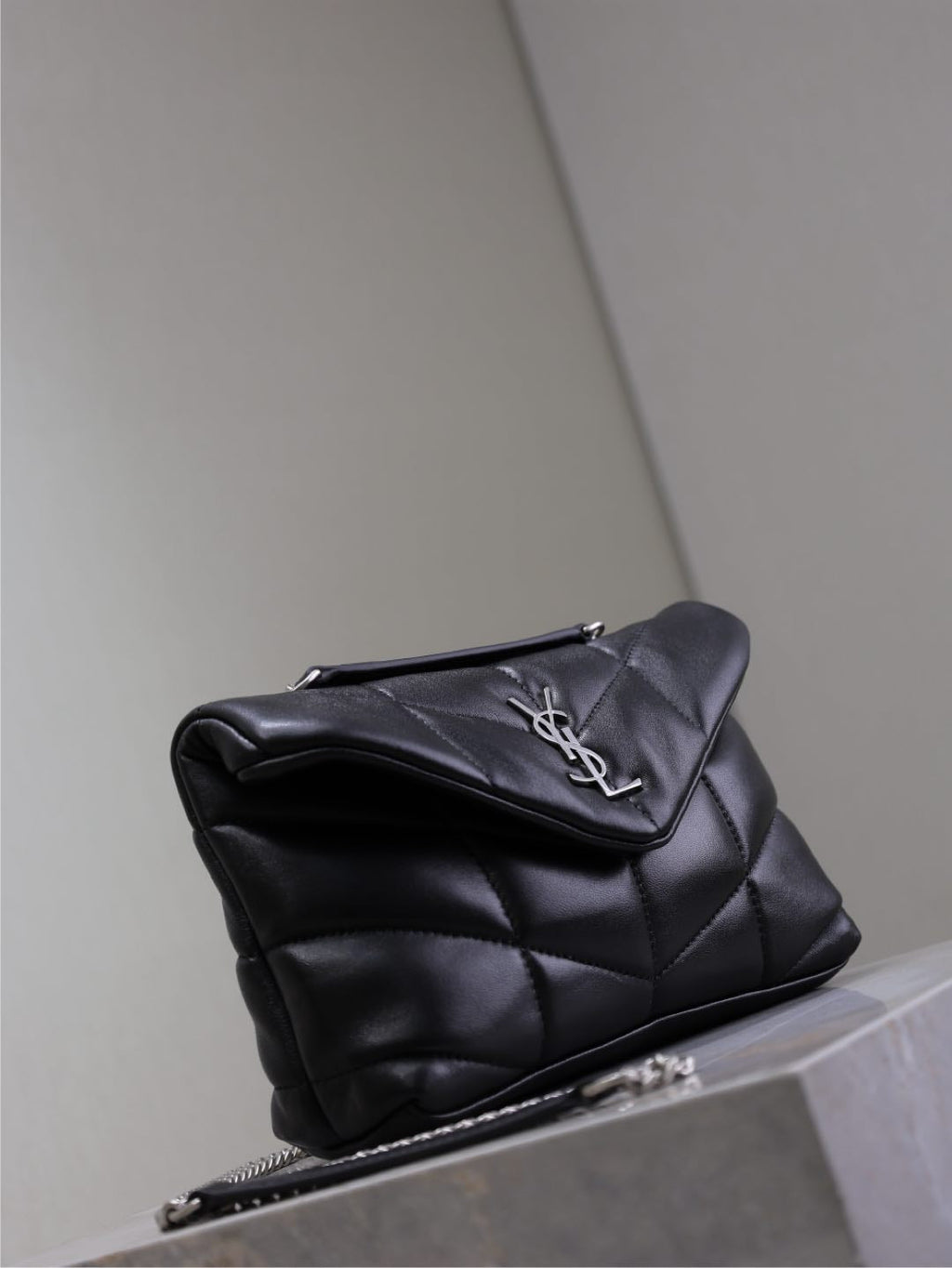 YSL 25S LOULOU PUFFER MINI 23 IN BLACK CALFSKIN SILVER HARDWRE