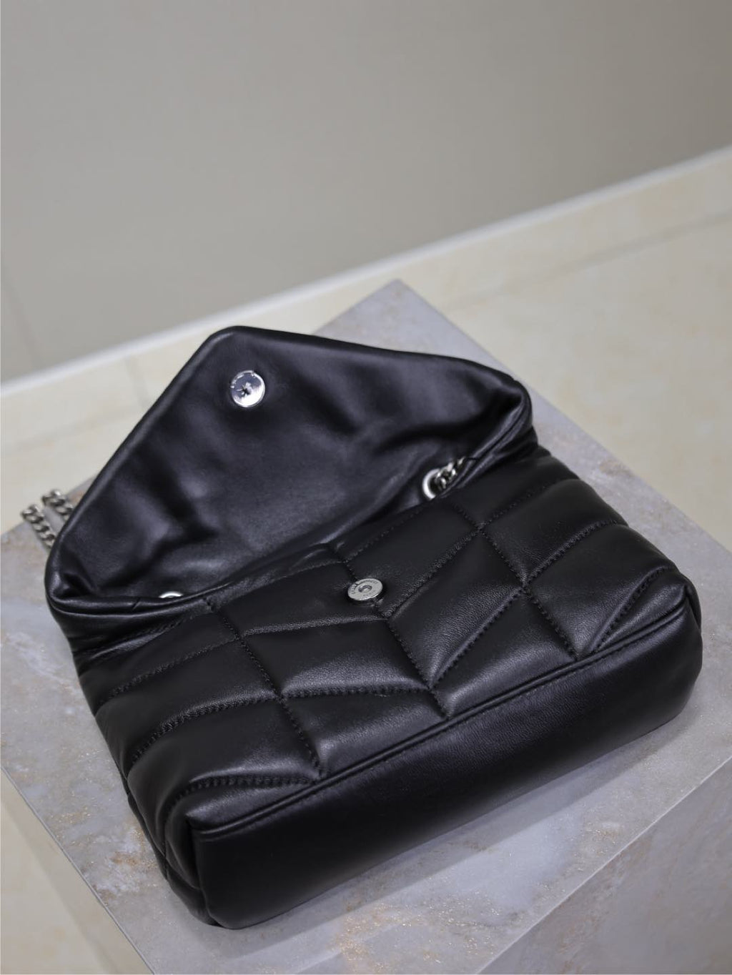 YSL 25S LOULOU PUFFER MINI 23 IN BLACK CALFSKIN SILVER HARDWRE