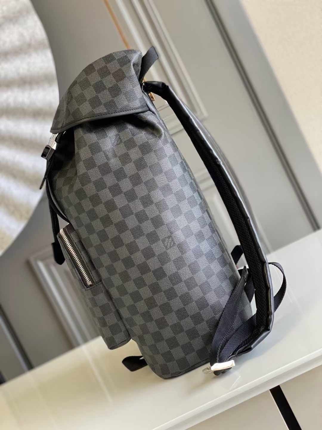 LOUIS VUITTON BACKPACK 44 IN GUN METAL DAMIER GRAPHITE CANVAS