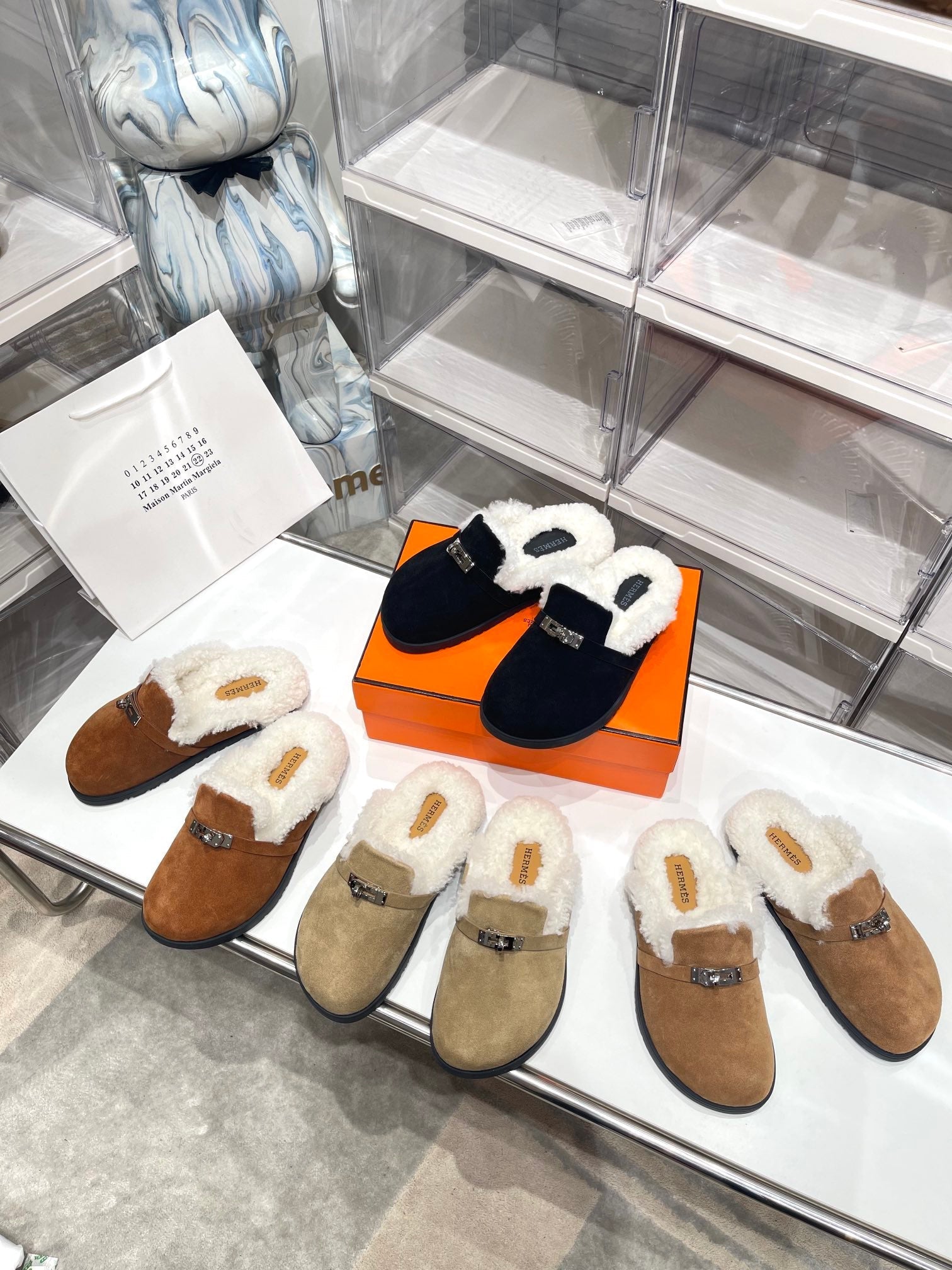 HERMES SLIP-ON MULE IN BLACK SUEDE AND SHEARLING LINING
