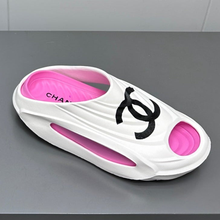 CHANEL New Double C Foam Lightweight Slippers Boat White Pink