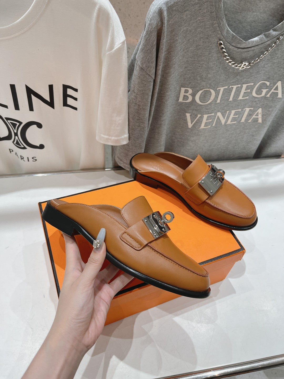 HERMES IOTA MULE CARAMEL CALFSKIN