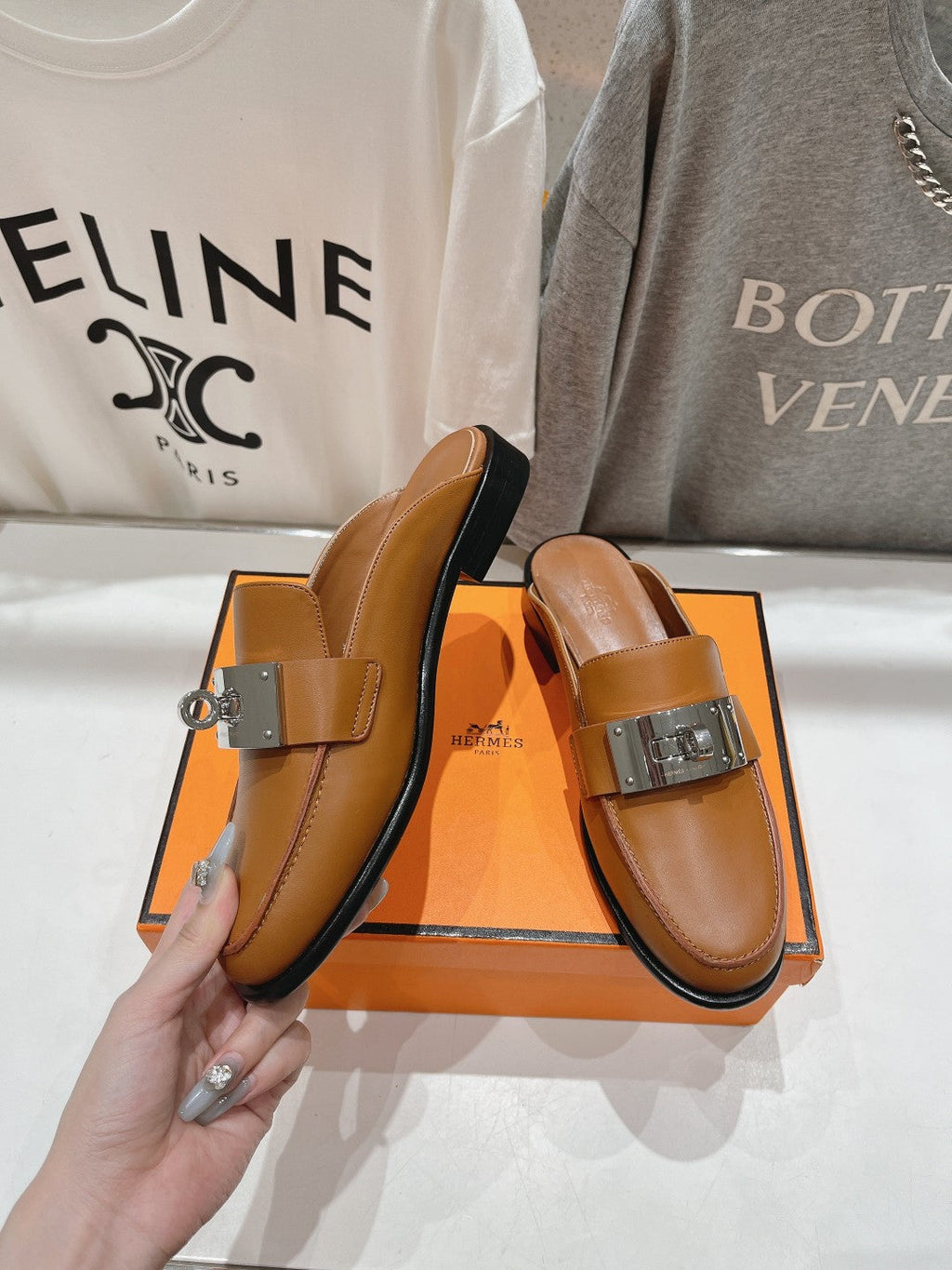 HERMES IOTA MULE CARAMEL CALFSKIN