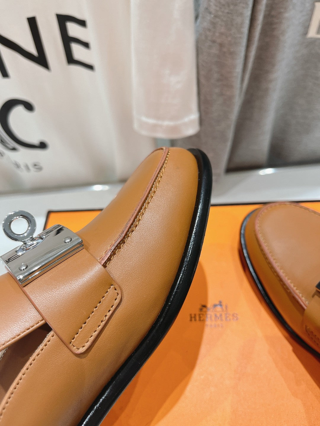 HERMES IOTA MULE CARAMEL CALFSKIN