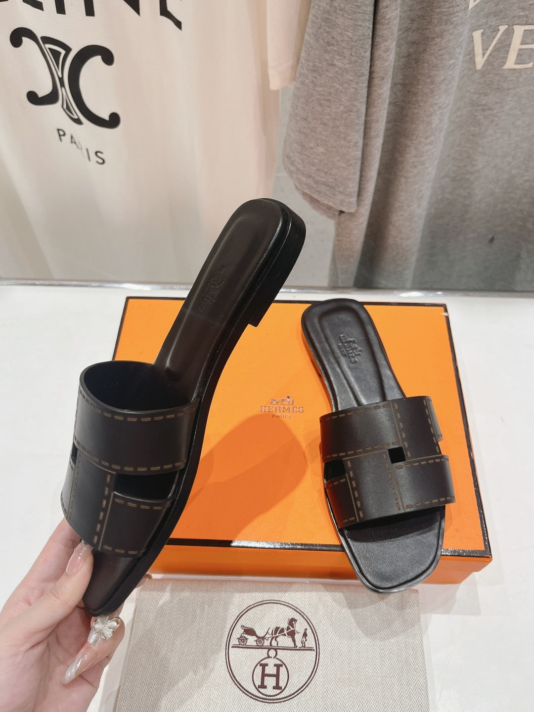 HERMES Idioma Sandal Black Calfskin