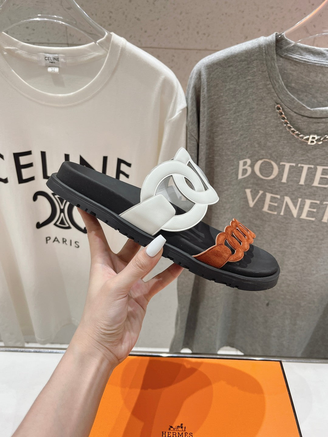 HERMES EXTRA SANDAL BLACK MIX WHITE MIX SYRUP CALFSKIN