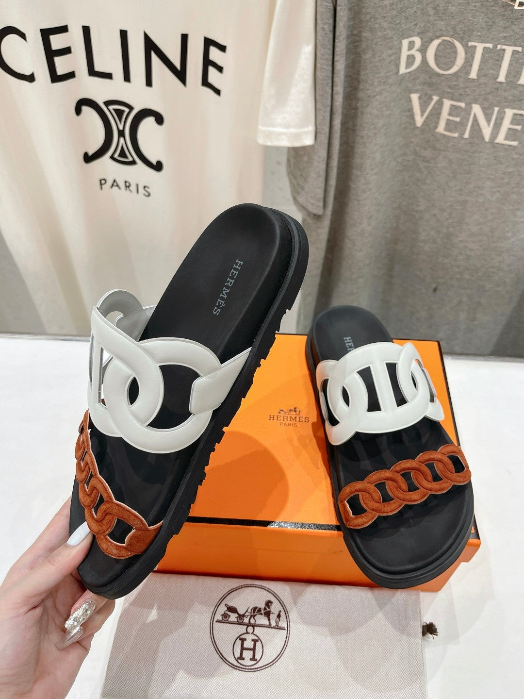 HERMES EXTRA SANDAL BLACK MIX WHITE MIX SYRUP CALFSKIN