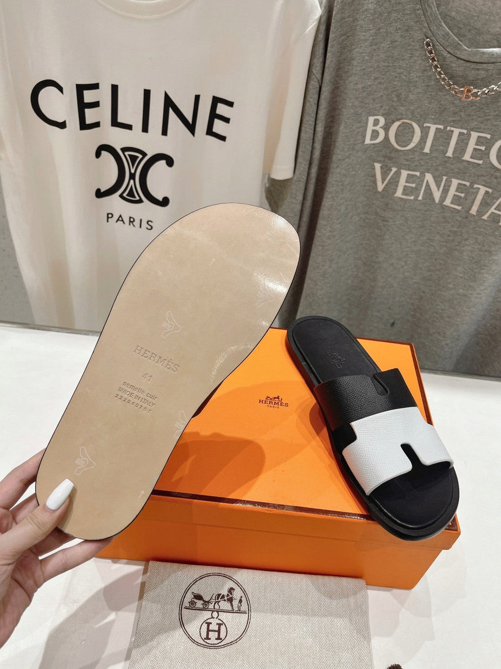 HERMES IZMIR SANDAL BLACK MIX WHITE LAMBSKIN