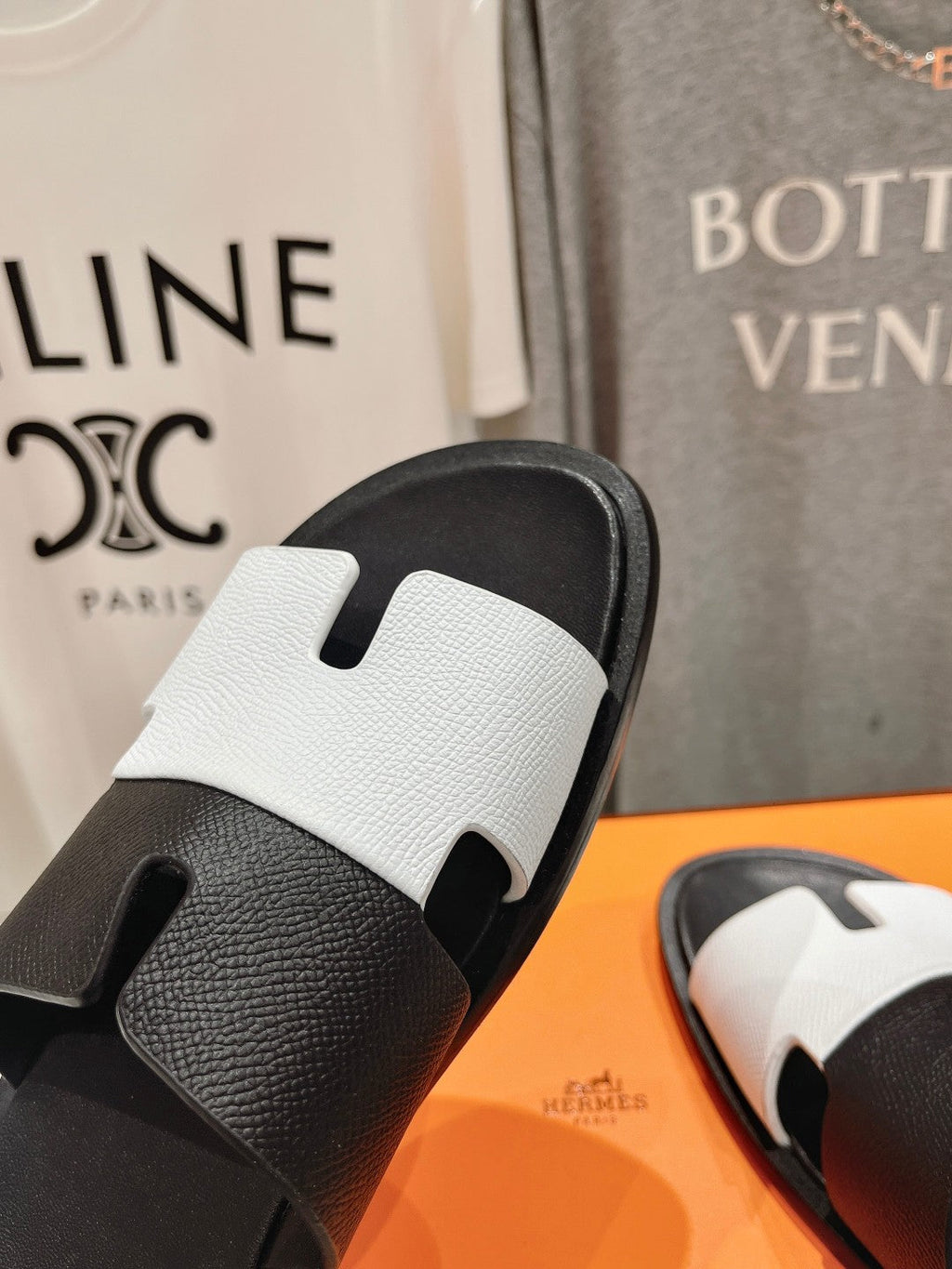 HERMES IZMIR SANDAL BLACK MIX WHITE LAMBSKIN