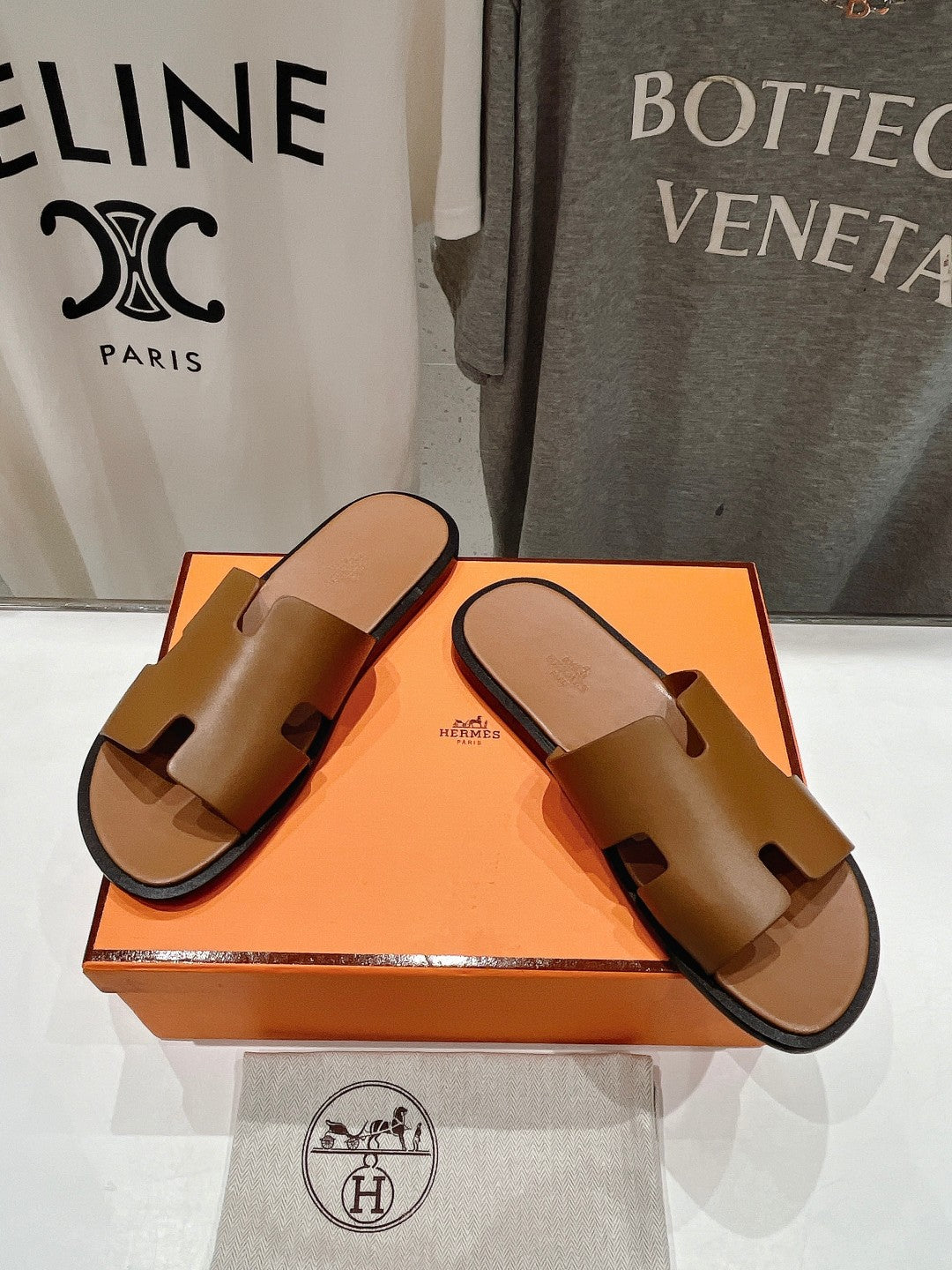 HERMES IZMIR SANDAL CARAMEL LAMBSKIN