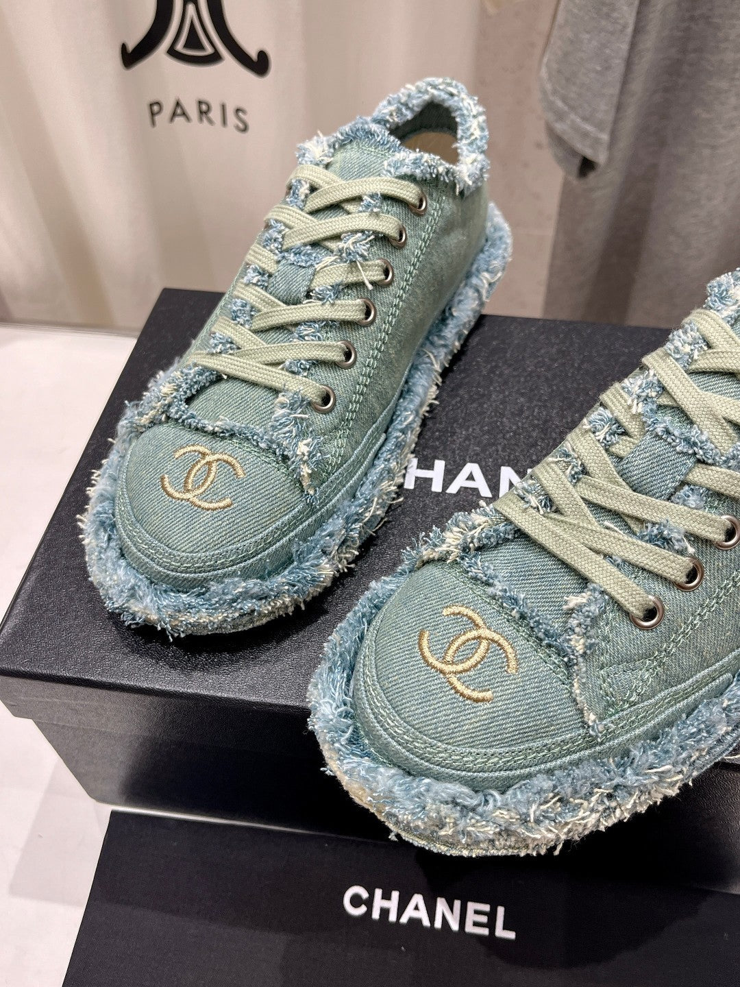 CHANEL SNEAKER ARCTIC BLUE DENIM