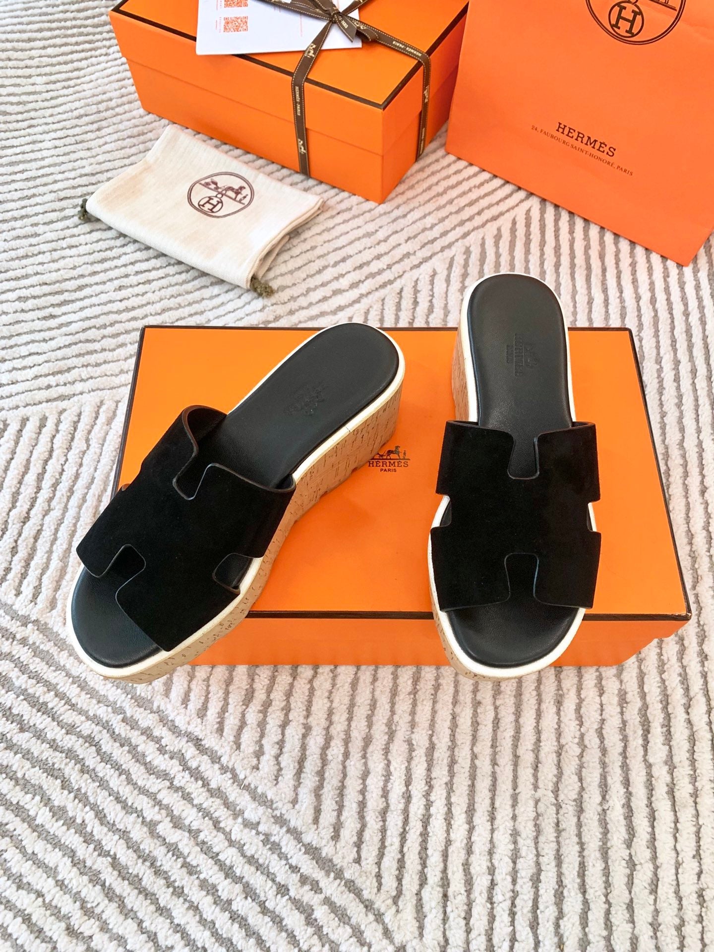 HERMES EZE 65 SANDAL BLACK SUEDE