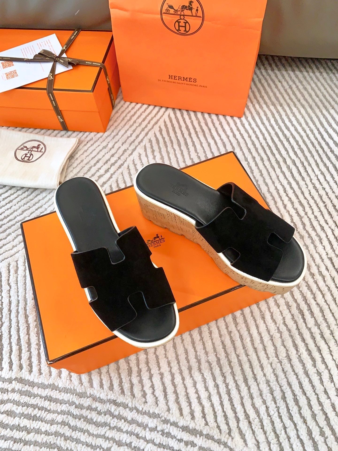 HERMES EZE 65 SANDAL BLACK SUEDE
