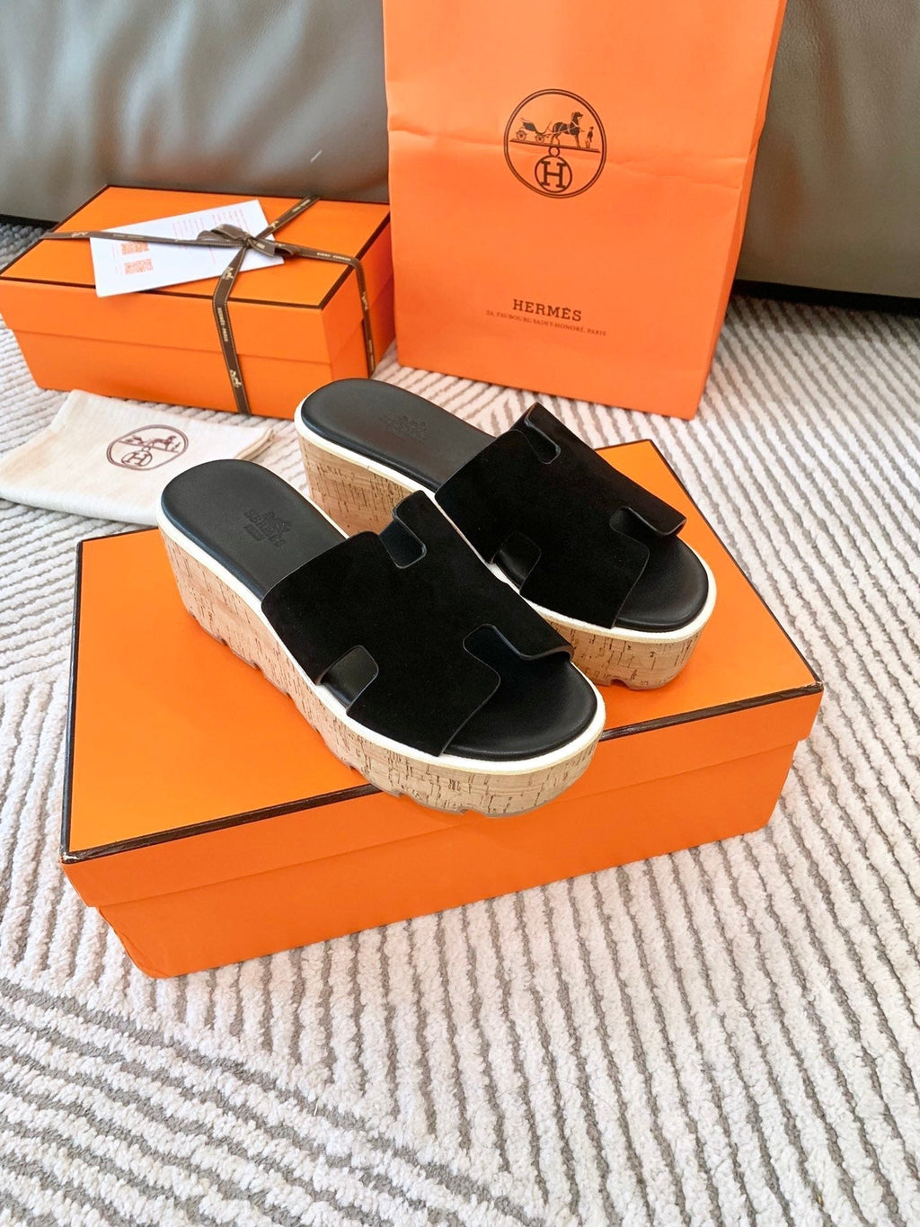 HERMES EZE 65 SANDAL BLACK SUEDE