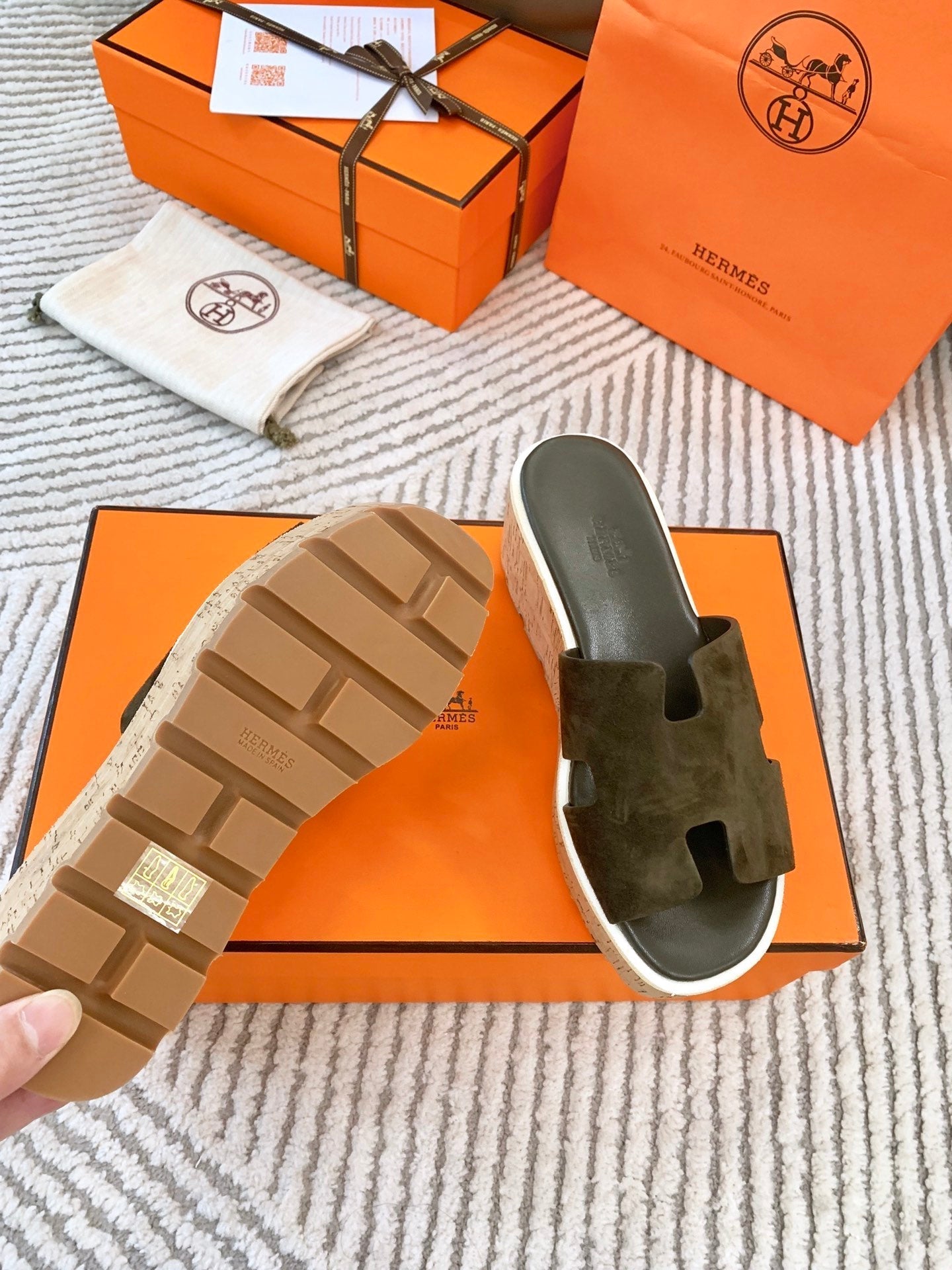 HERMES EZE 65 SANDAL ARMY SUEDE