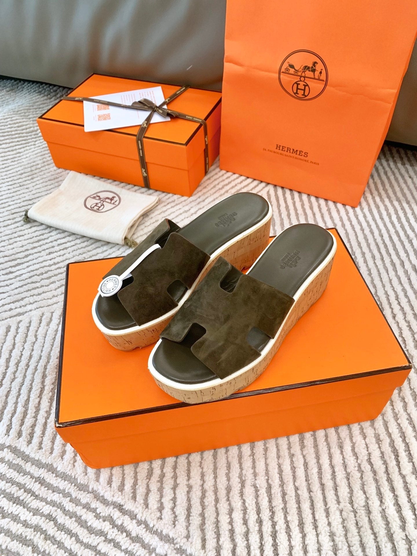 HERMES EZE 65 SANDAL ARMY SUEDE