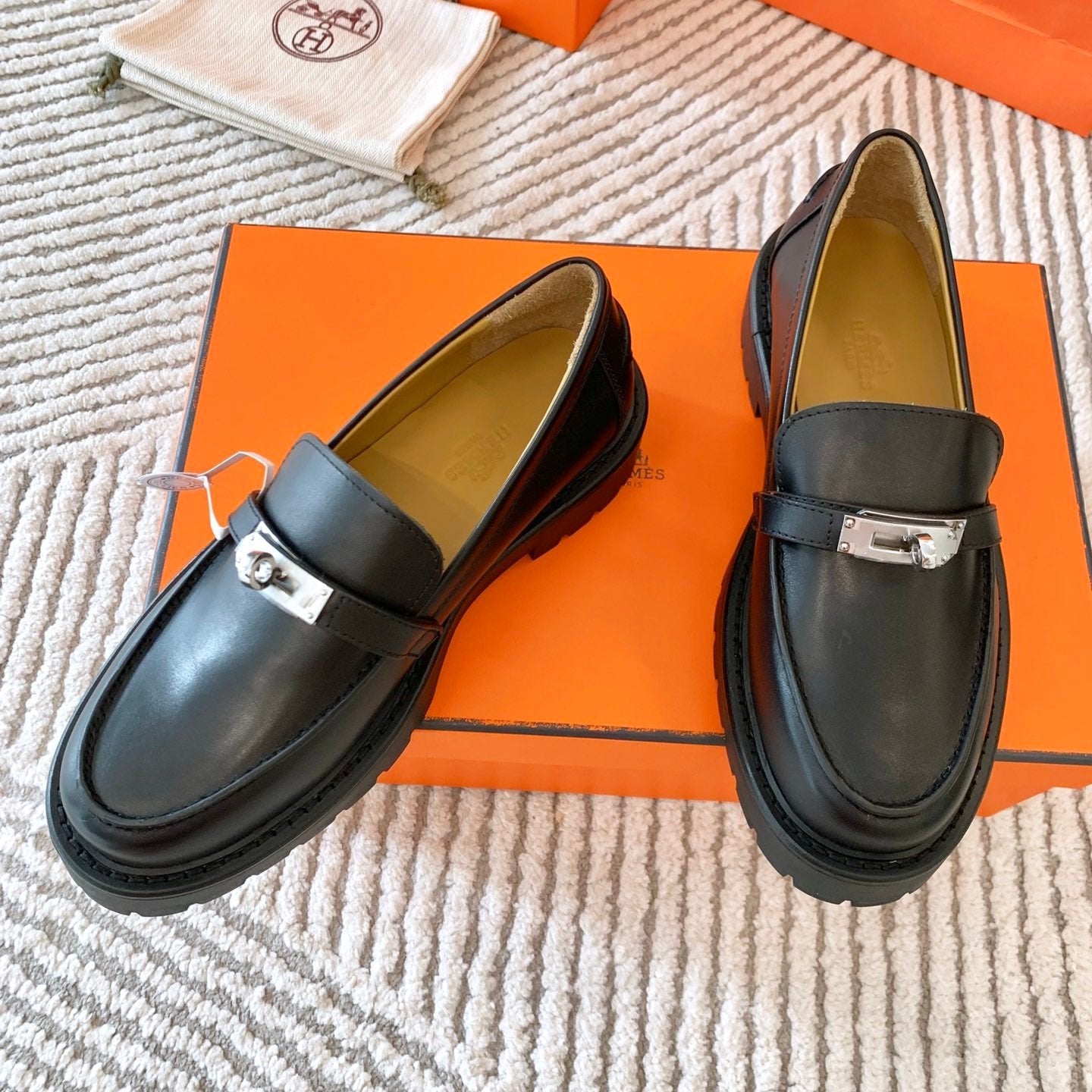 HERMES ICONE LOAFER IN BLACK CALFSKIN