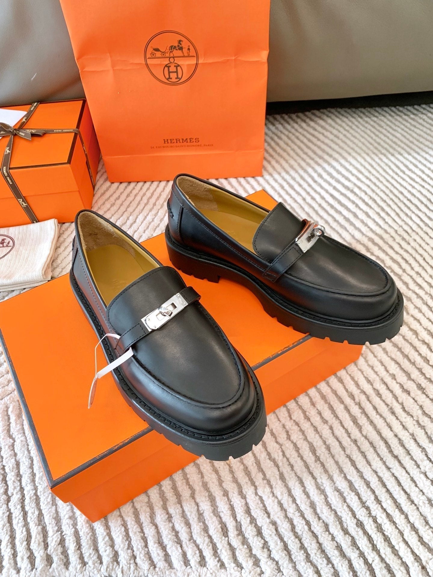 HERMES ICONE LOAFER IN BLACK CALFSKIN